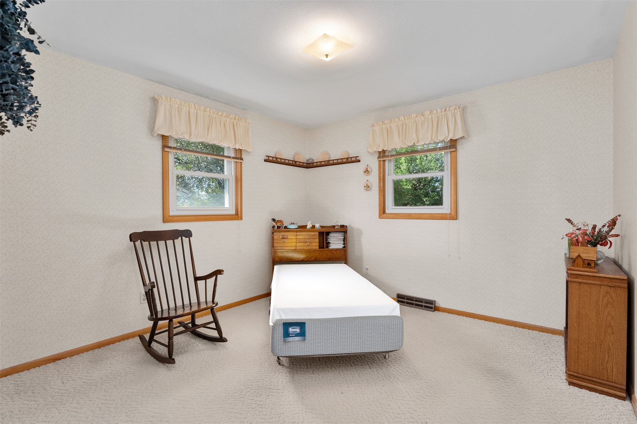 1002 Leonard Drive Property Photo 14