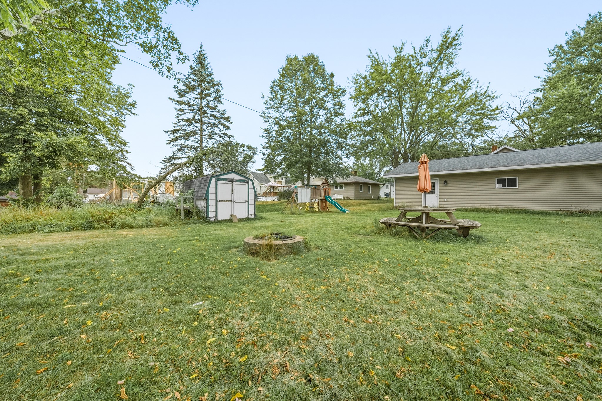 479 Irvine Street Property Photo 13