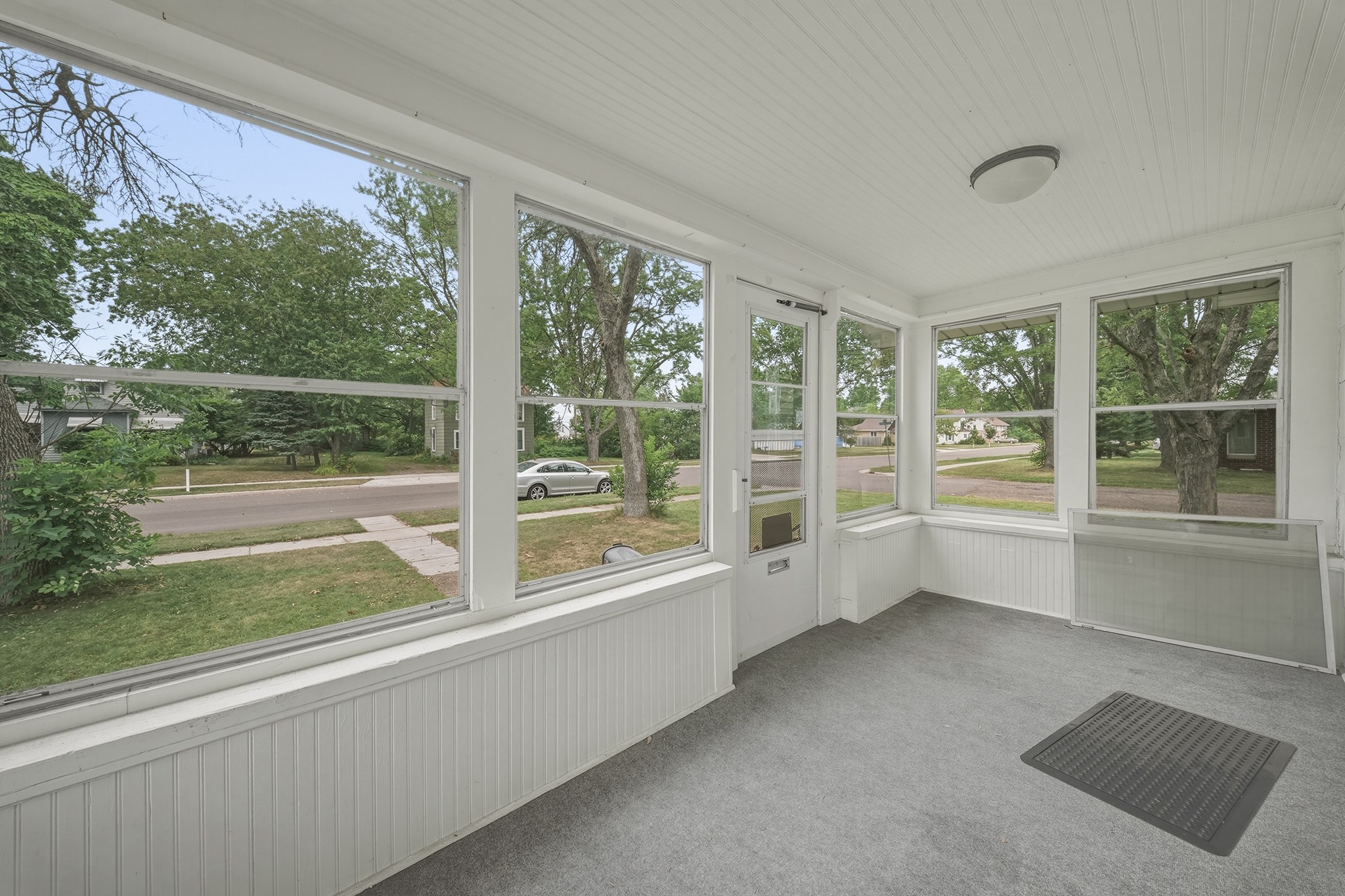 479 Irvine Street Property Photo 14