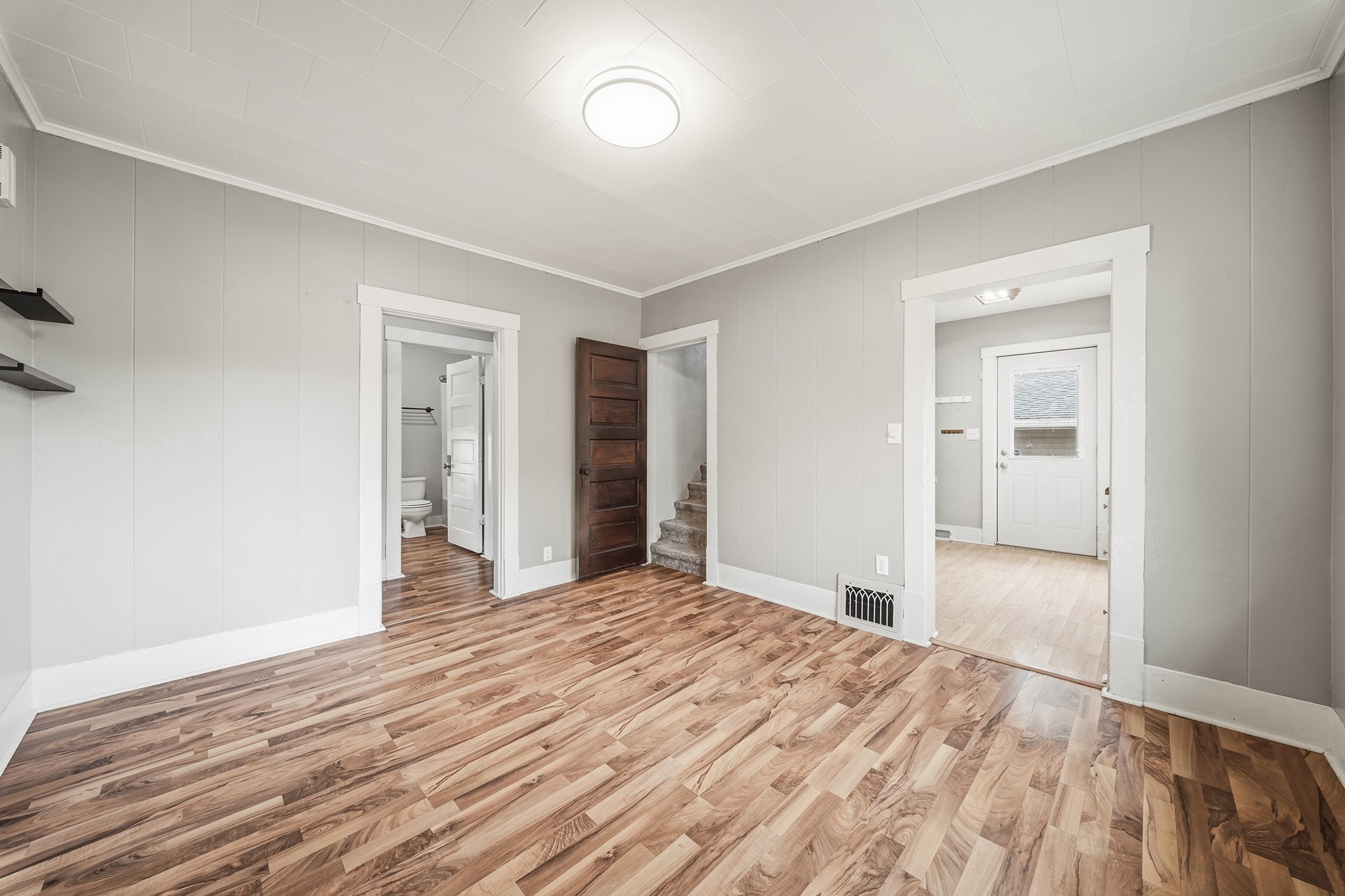 479 Irvine Street Property Photo 19