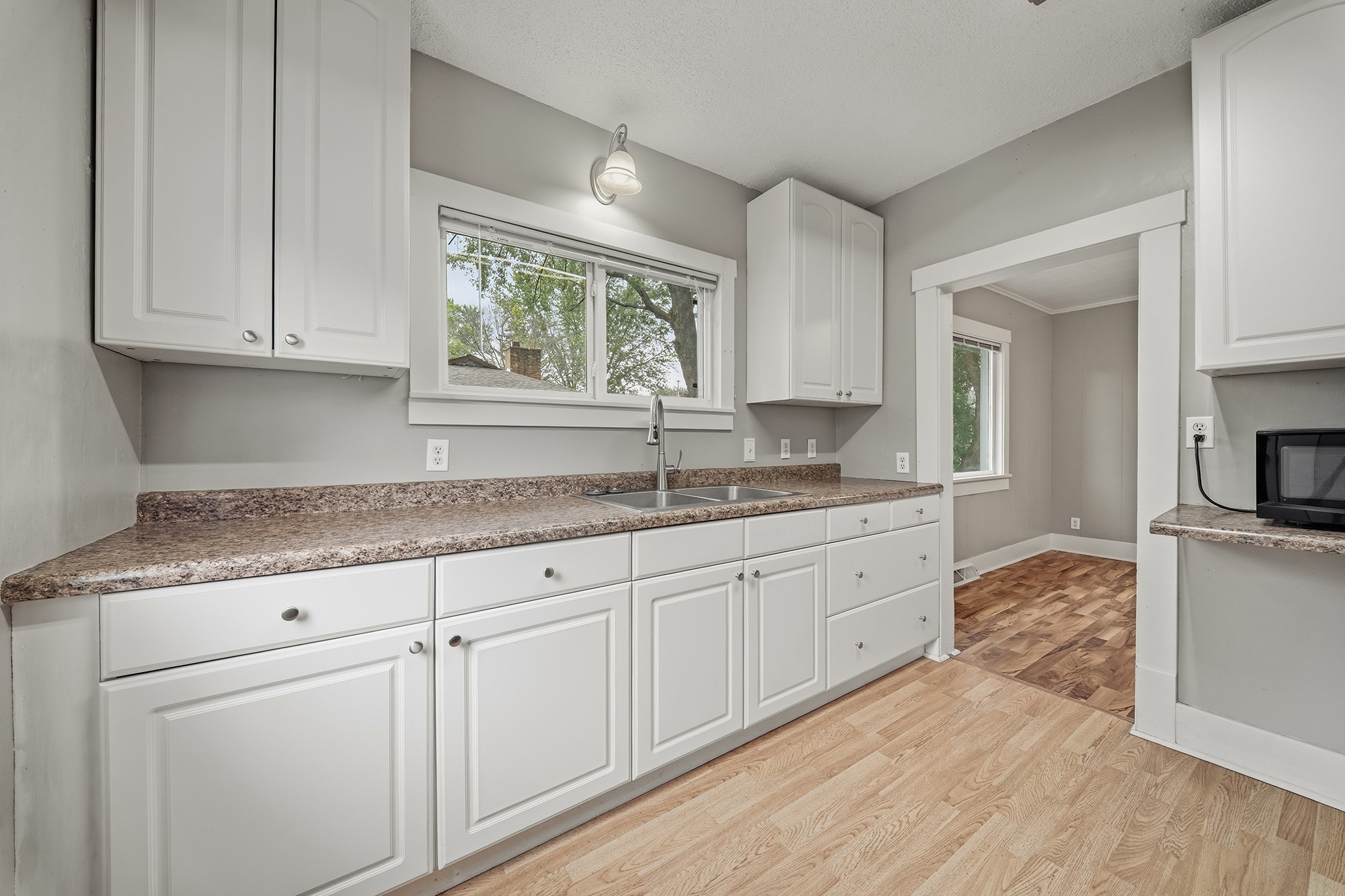 479 Irvine Street Property Photo 22