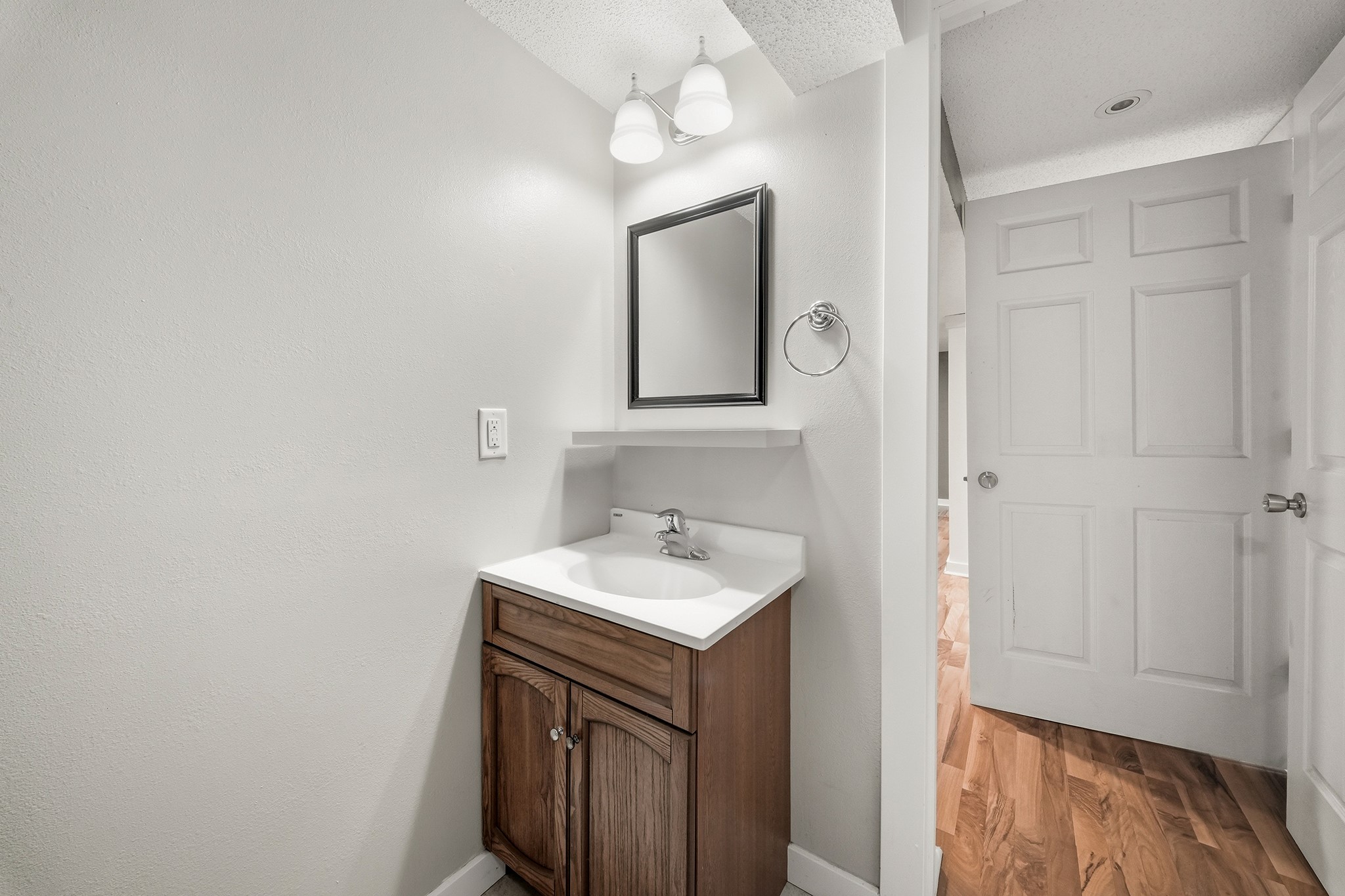 479 Irvine Street Property Photo 42