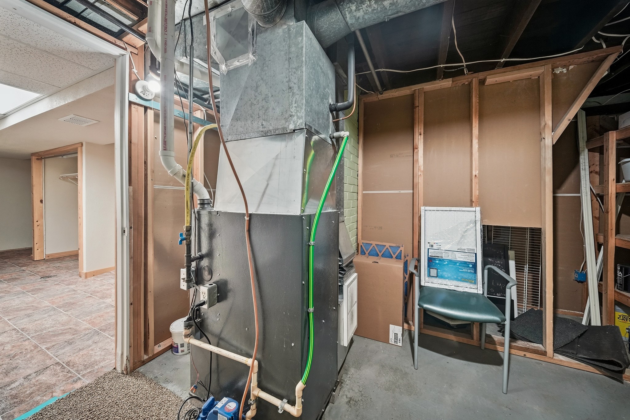 479 Irvine Street Property Photo 47