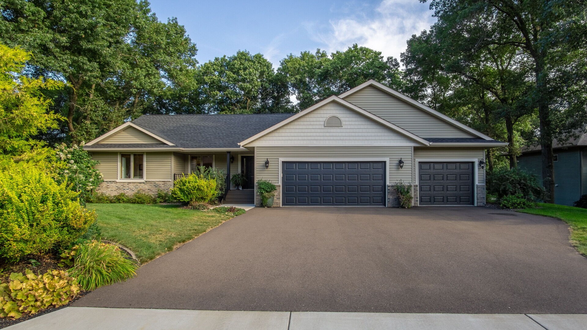 2111 High Point Drive Property Photo 1