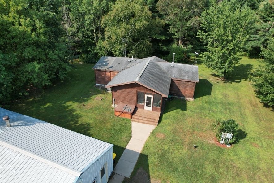 2560 8 3/4 Street Property Photo 4