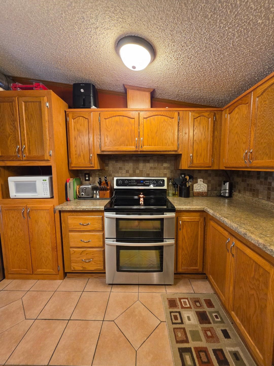 2560 8 3/4 Street Property Photo 14