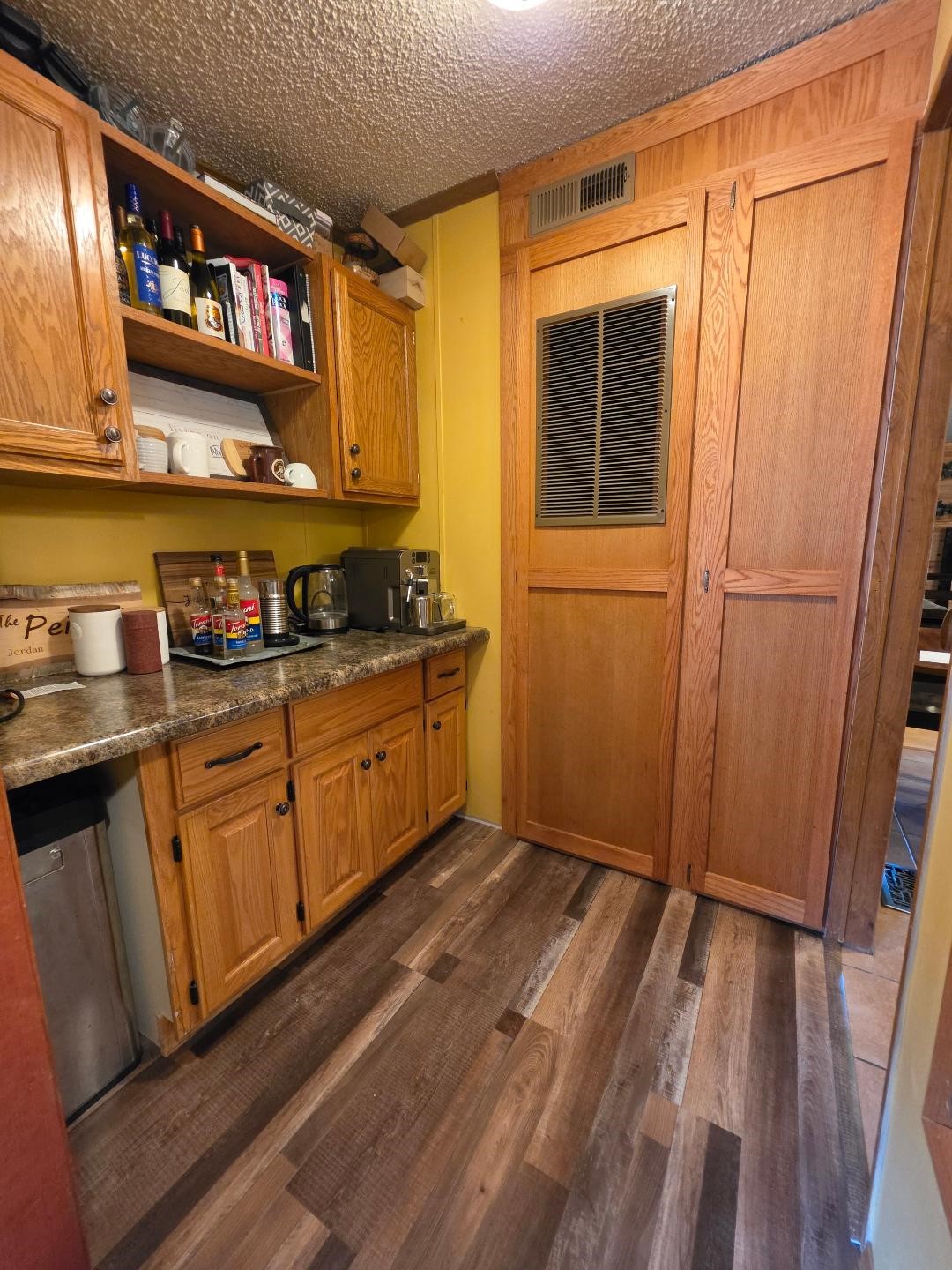2560 8 3/4 Street Property Photo 15