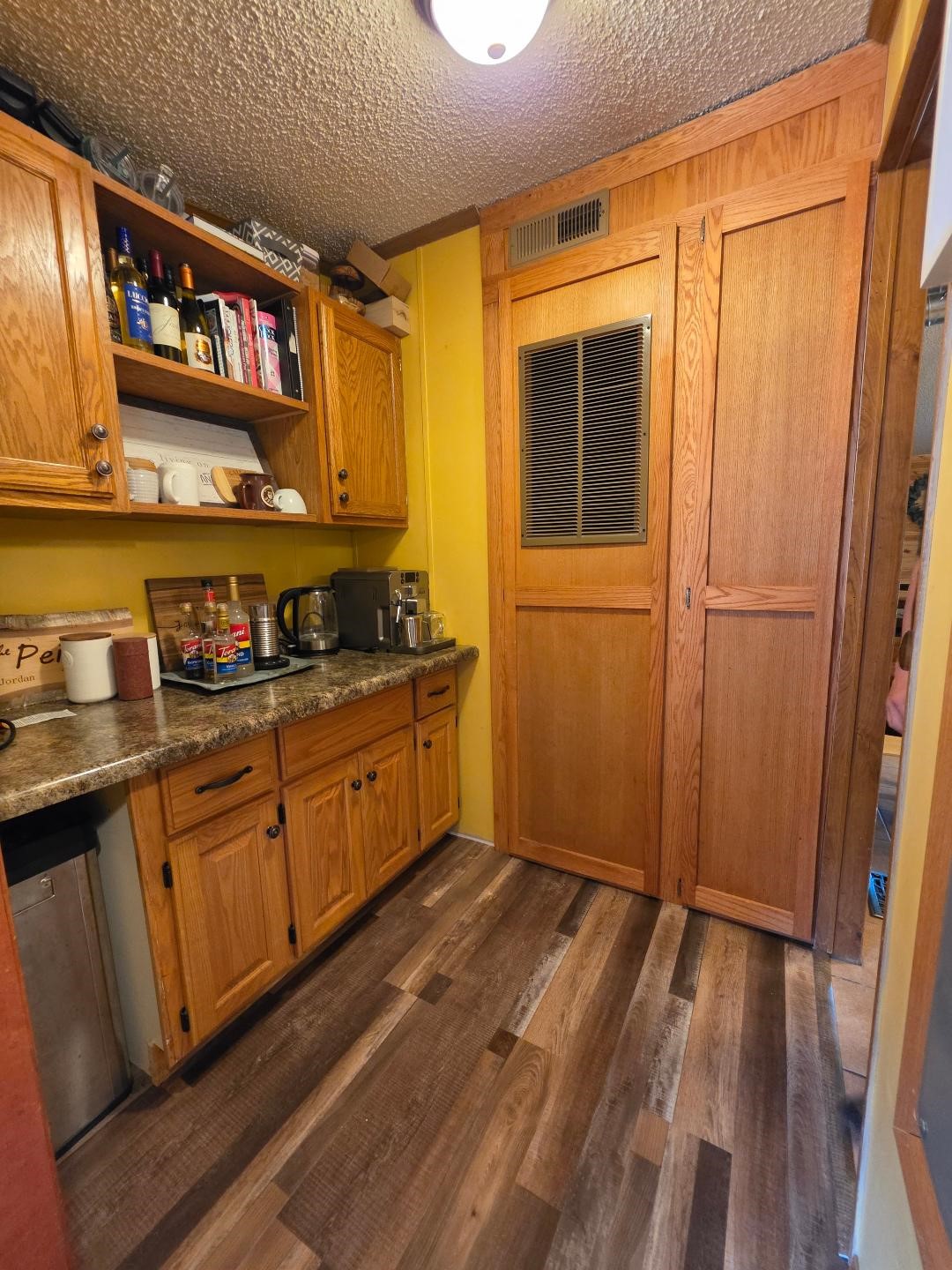 2560 8 3/4 Street Property Photo 16