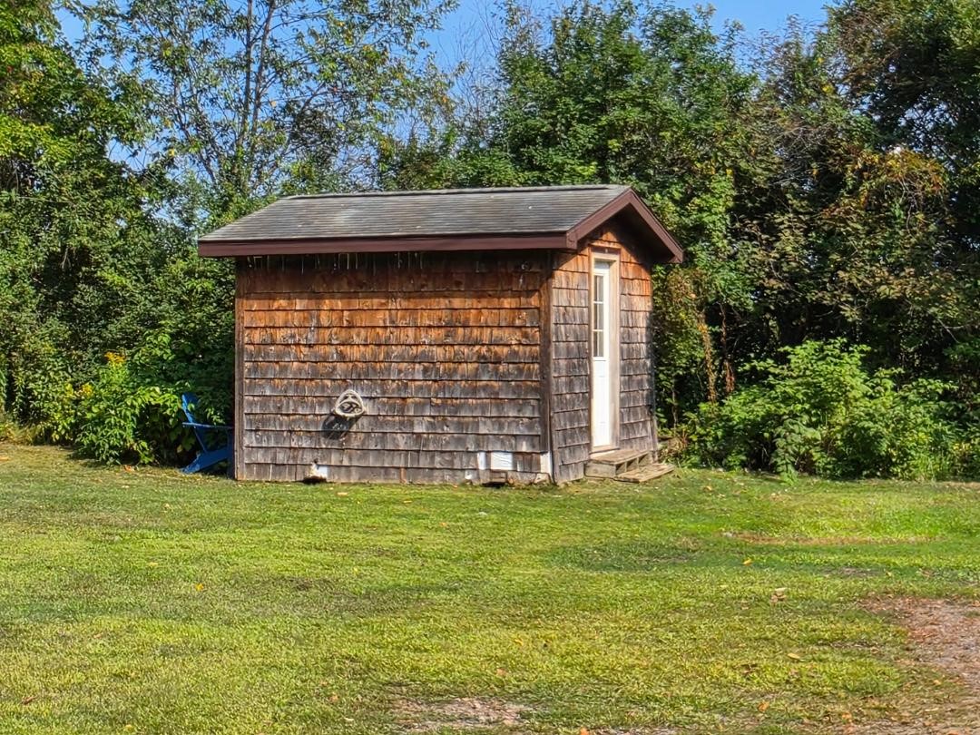 2560 8 3/4 Street Property Photo 45