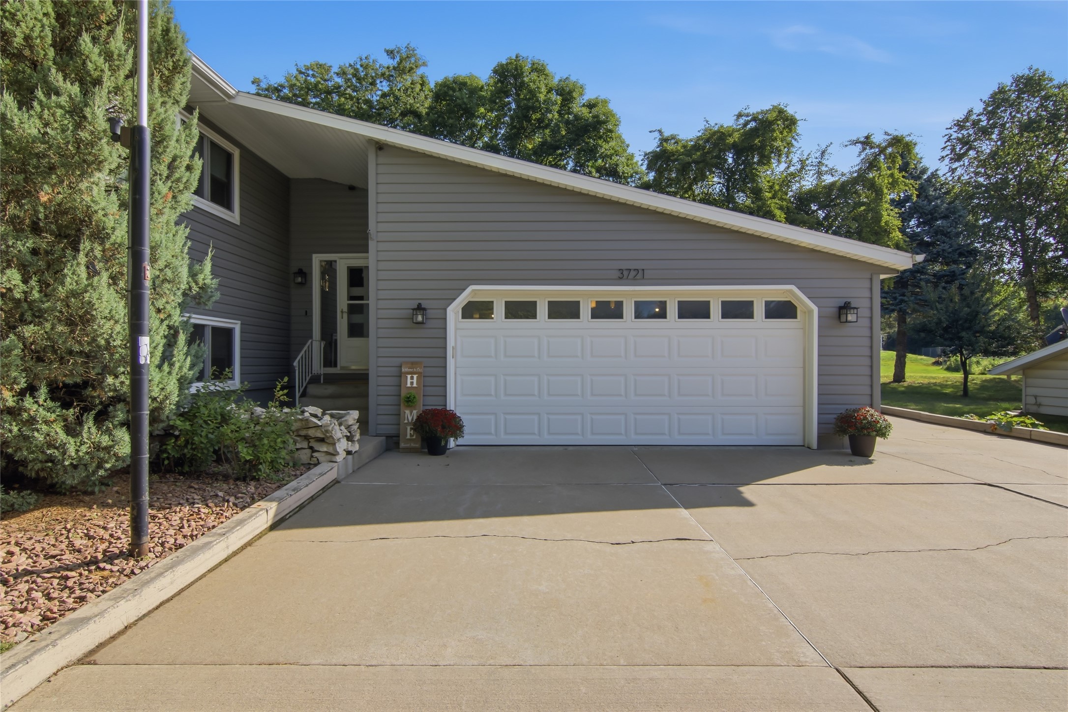 3721 Maywood Drive Property Photo 1
