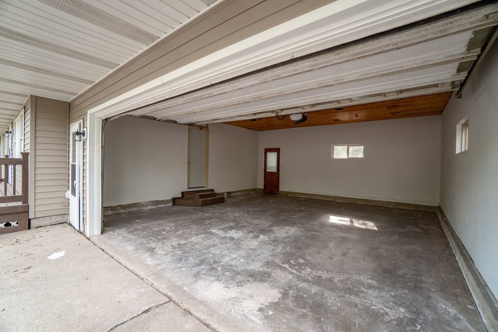 4450 County Highway P Property Photo 4