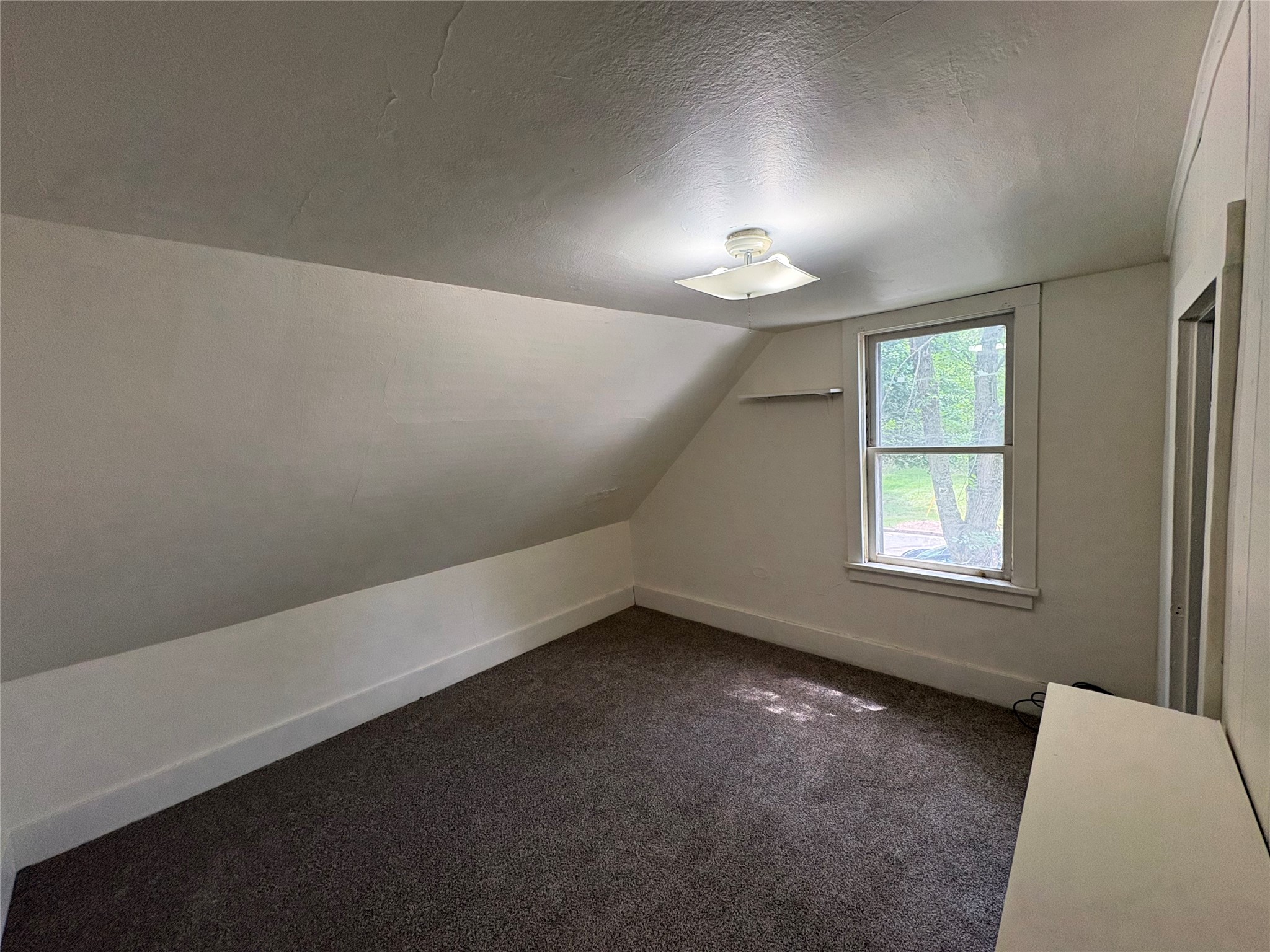 1809 6th Street E Property Photo 5