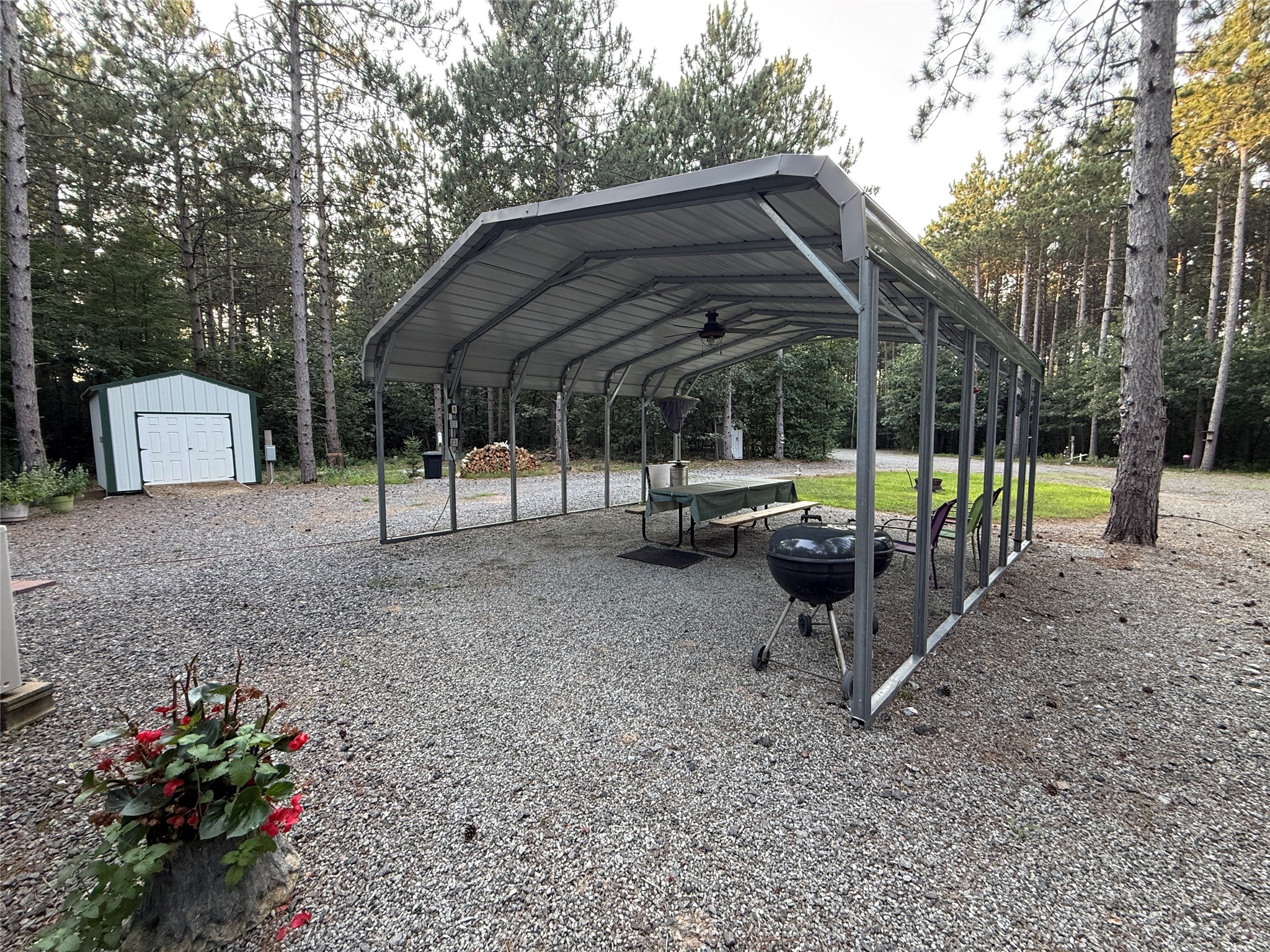 W8560 Oak Ridge Road Property Photo 3