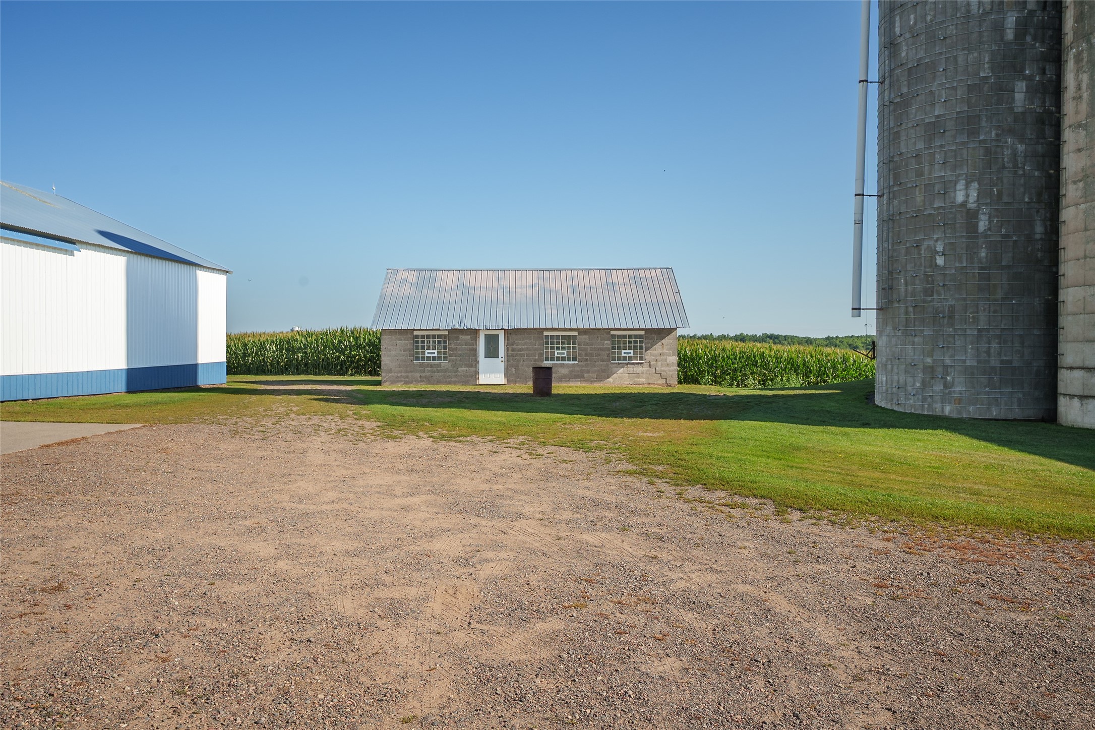 35140 State Highway 64 Property Photo 9