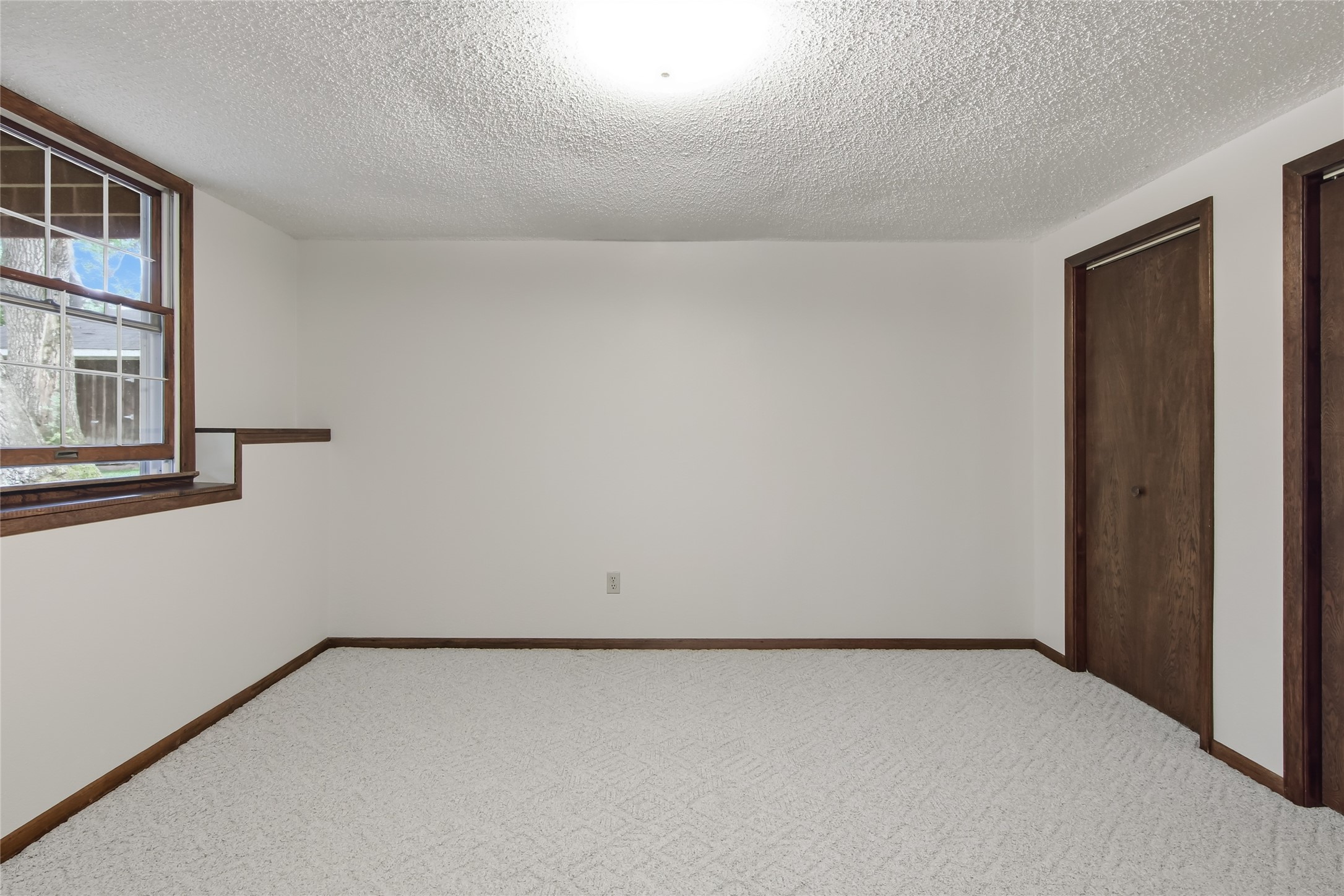 2719 E Deblene Lane Property Photo 28