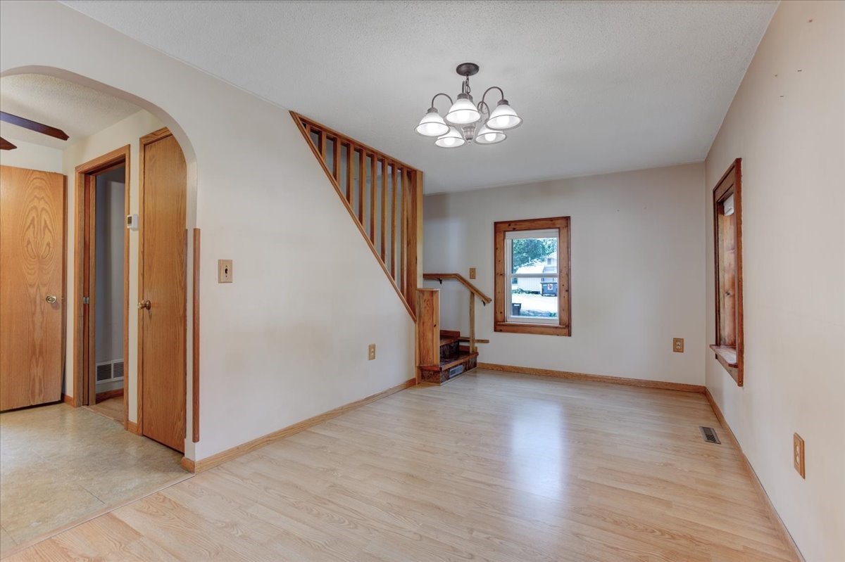 855 Stout Street Ne Property Photo 5