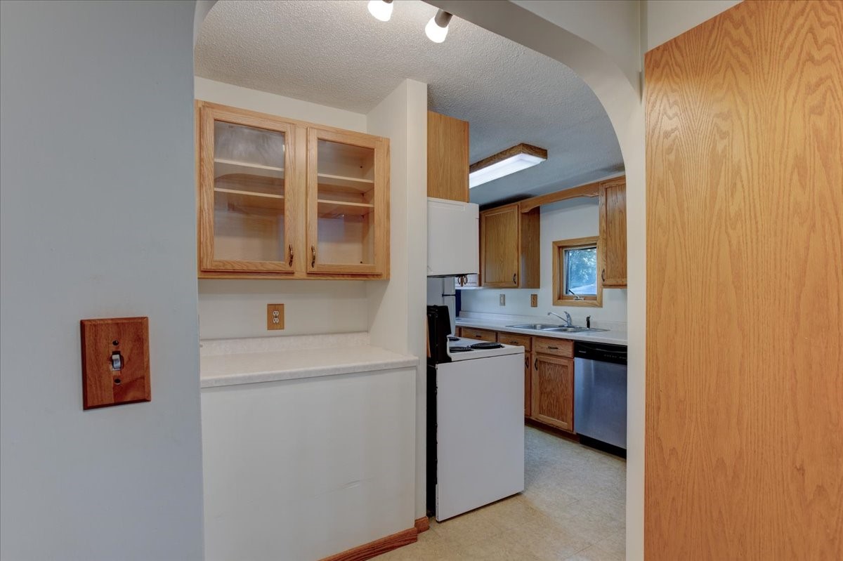 855 Stout Street Ne Property Photo 10