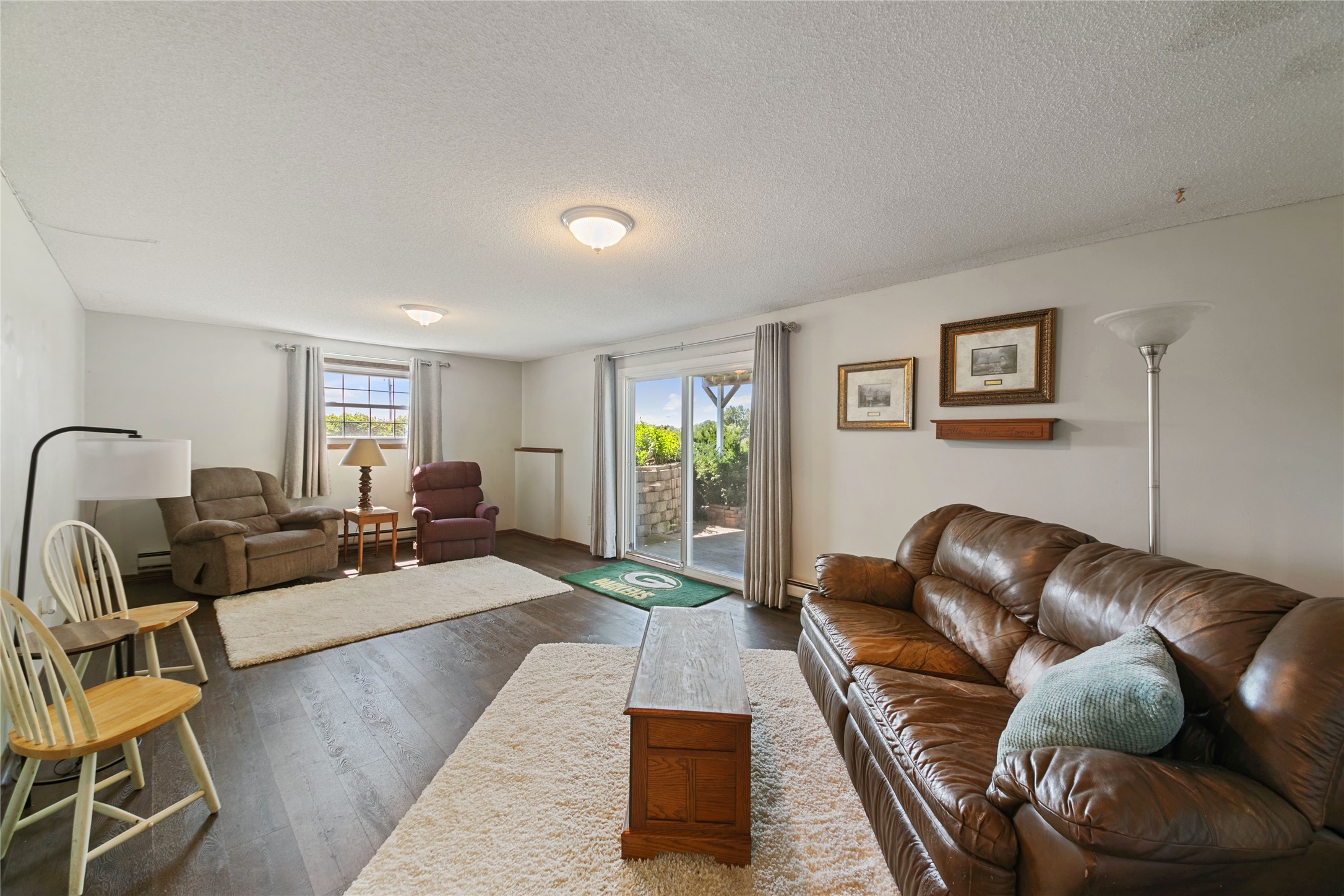 321 W Warner Street Property Photo 14