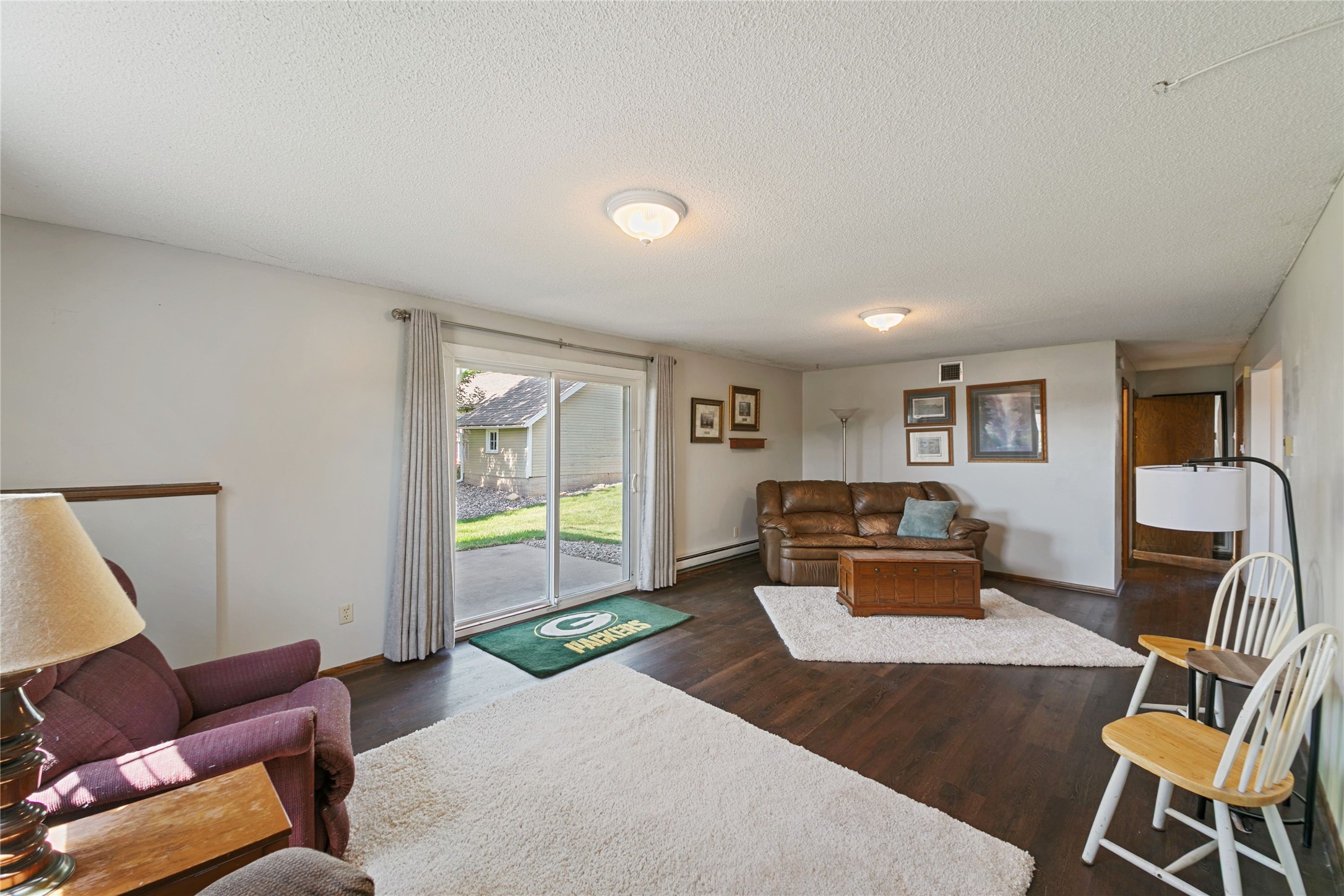 321 W Warner Street Property Photo 15