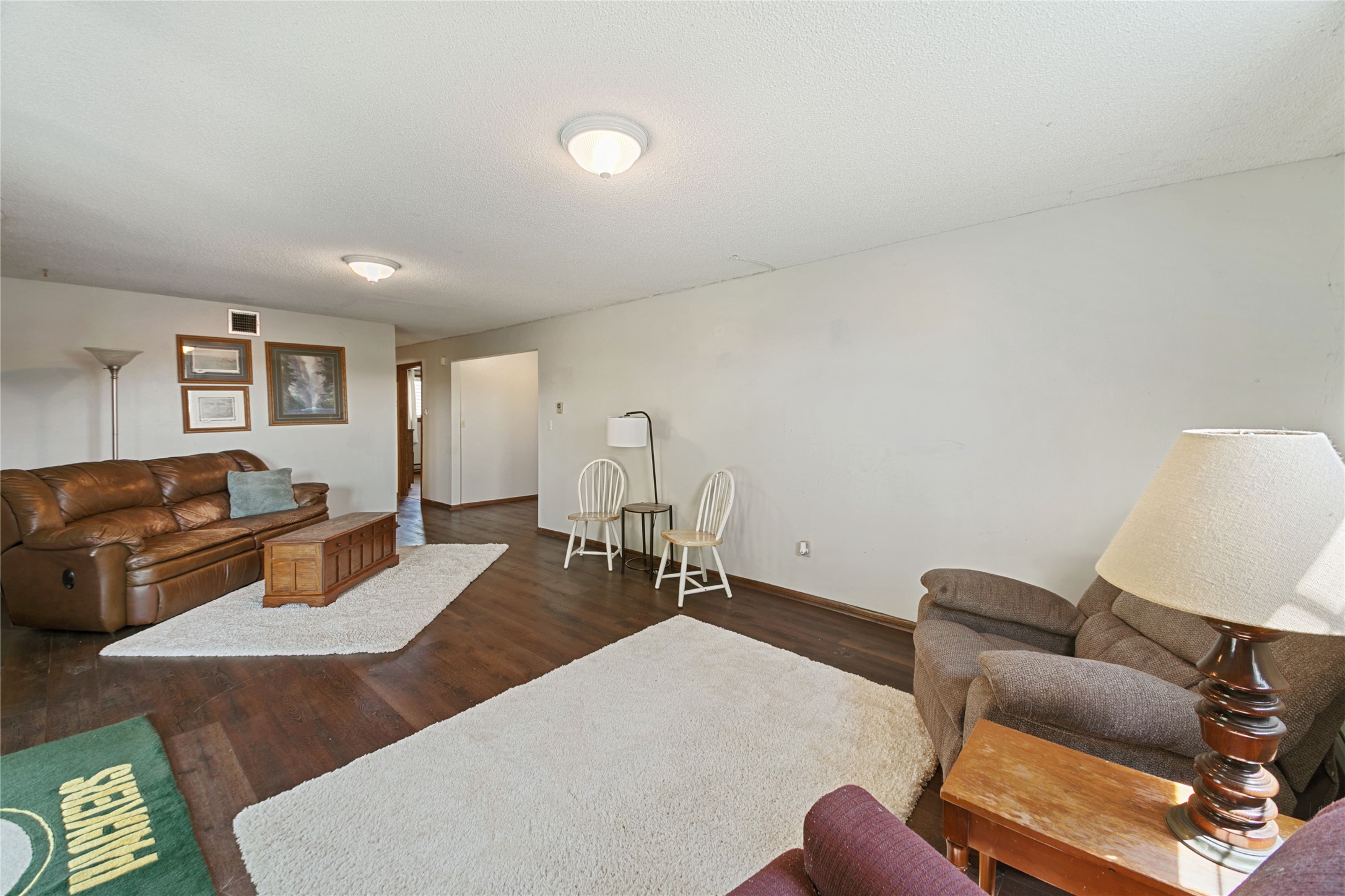 321 W Warner Street Property Photo 16