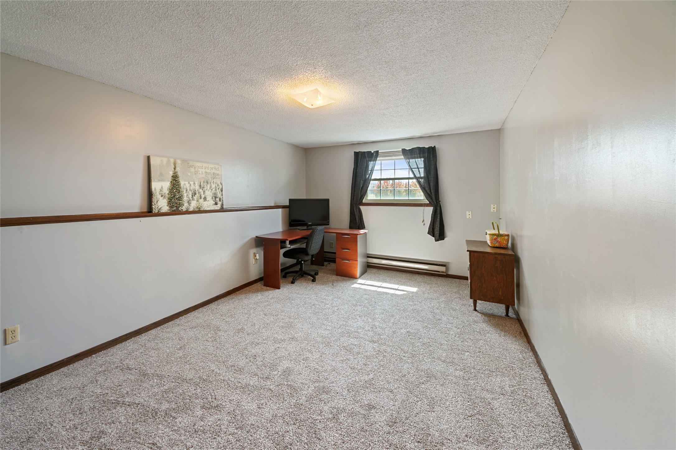 321 W Warner Street Property Photo 21