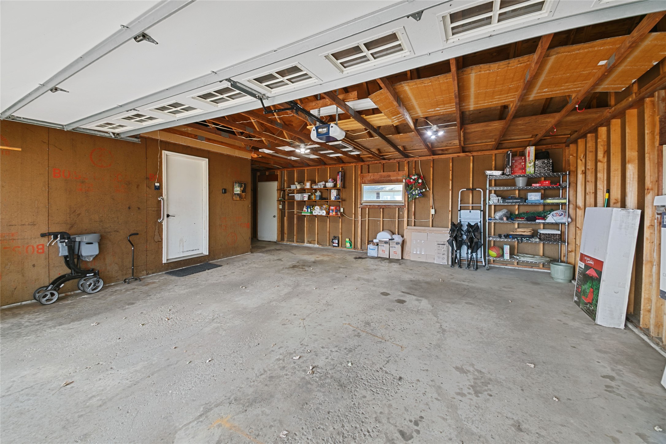 321 W Warner Street Property Photo 33