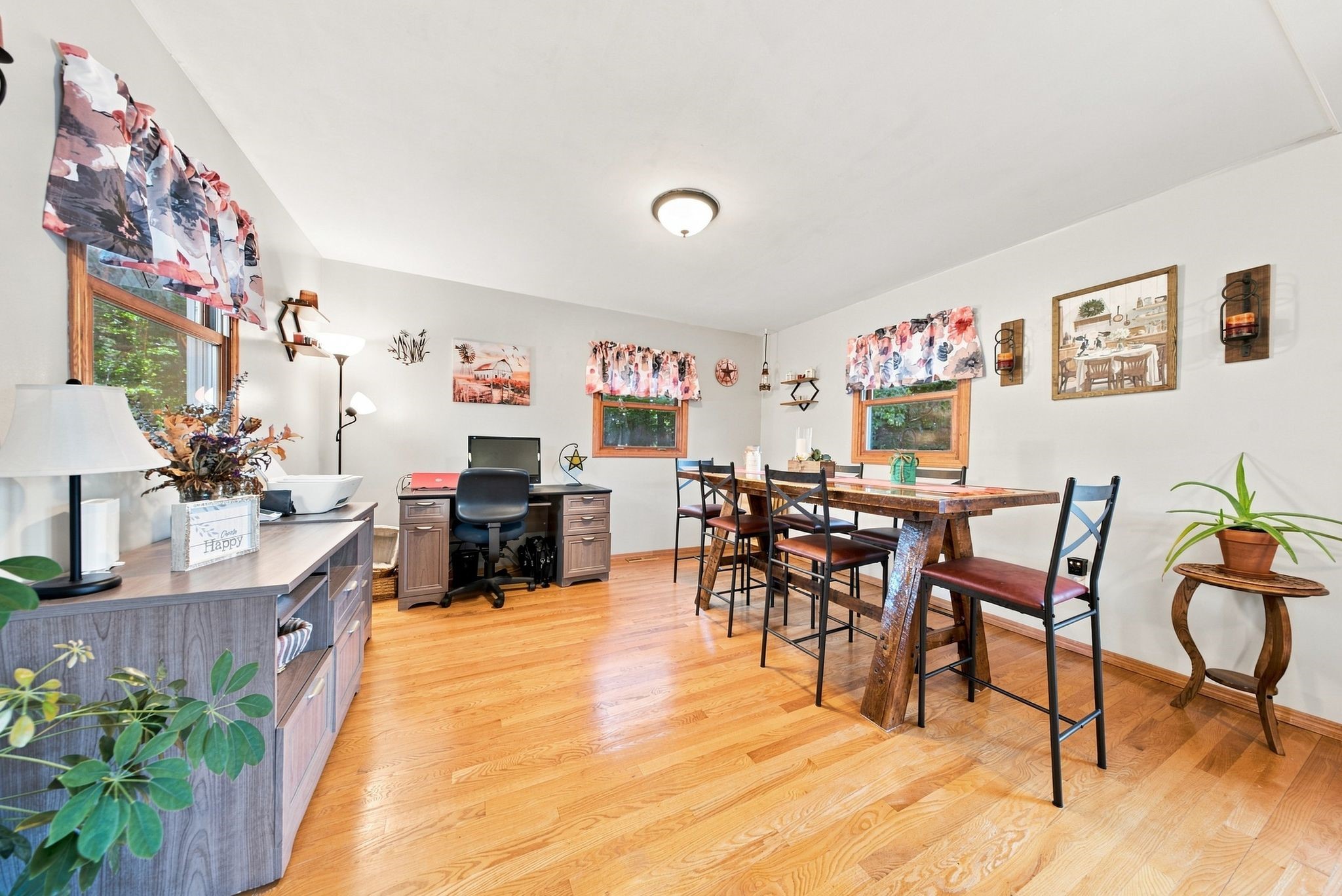 407 1st Avenue W Property Photo 7
