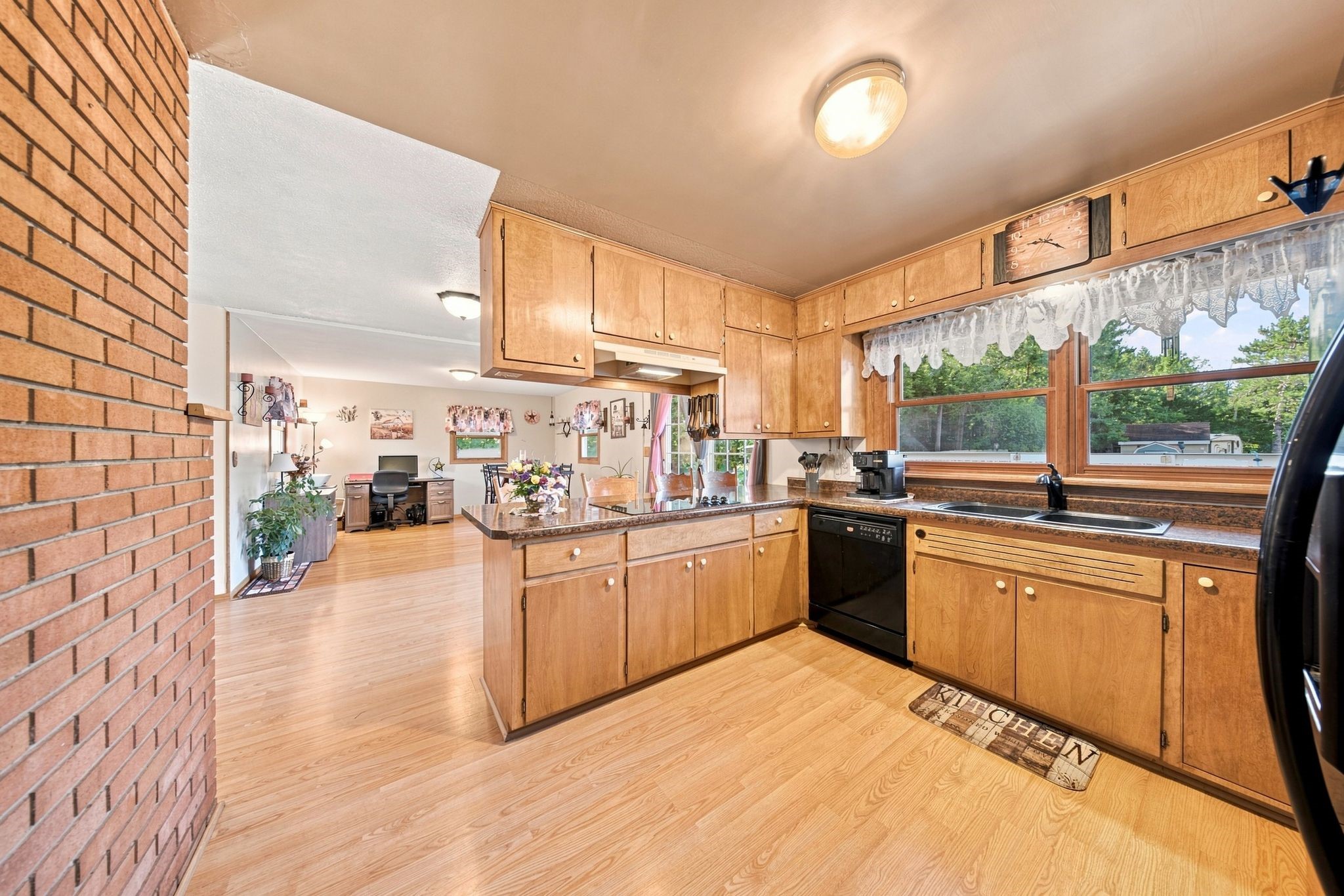407 1st Avenue W Property Photo 12