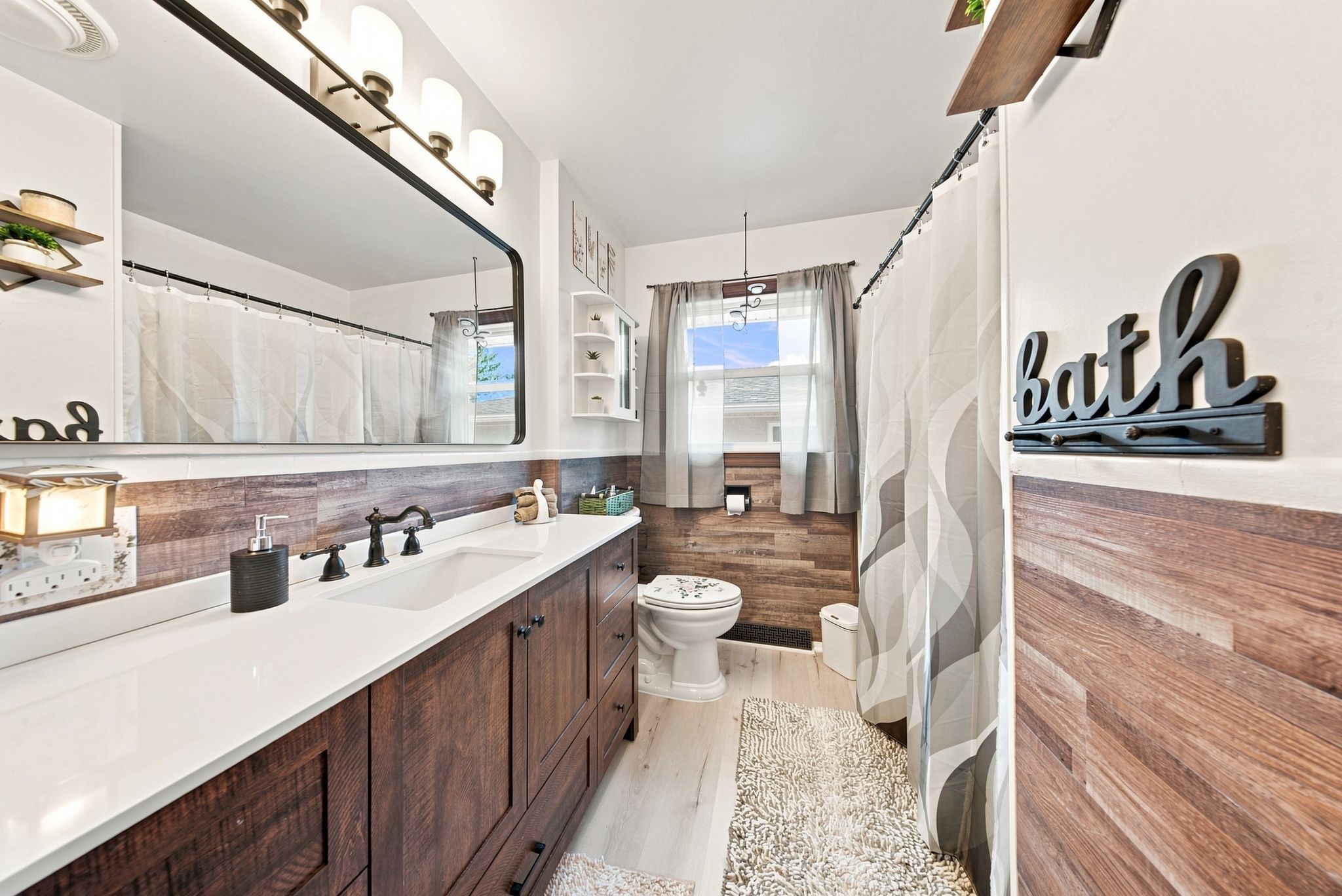 407 1st Avenue W Property Photo 17
