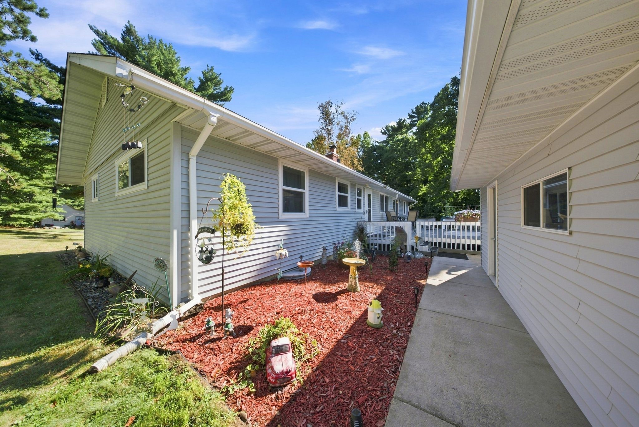 407 1st Avenue W Property Photo 29