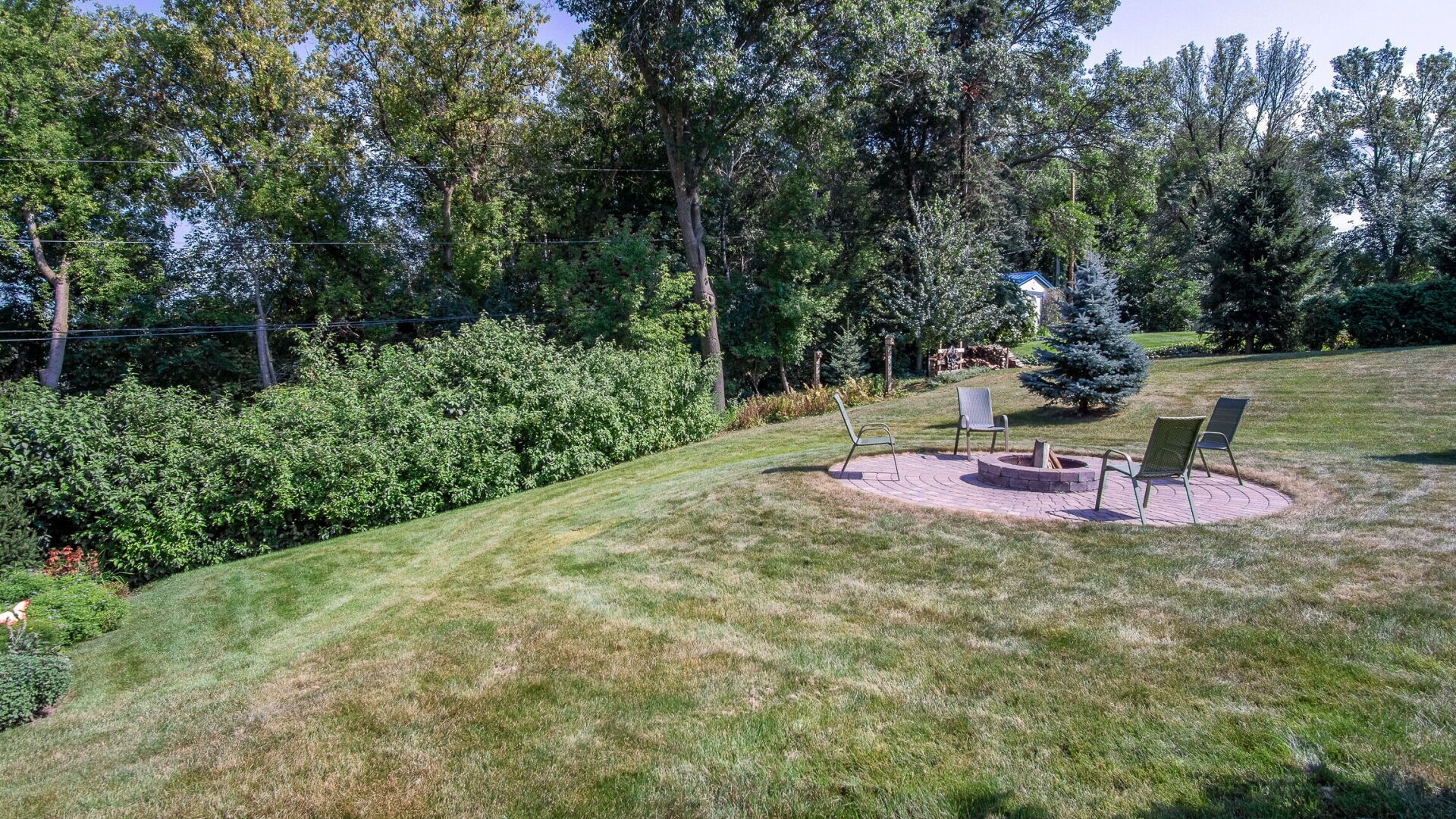 2229 Orchard Place Property Photo 5