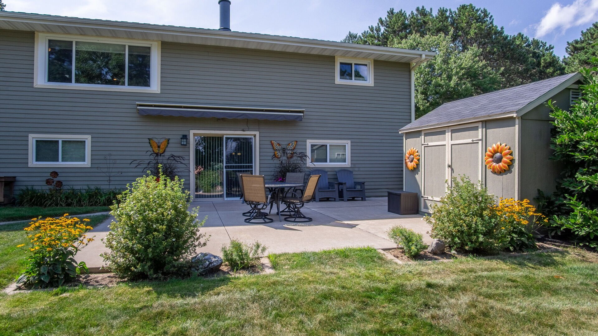 2229 Orchard Place Property Photo 9