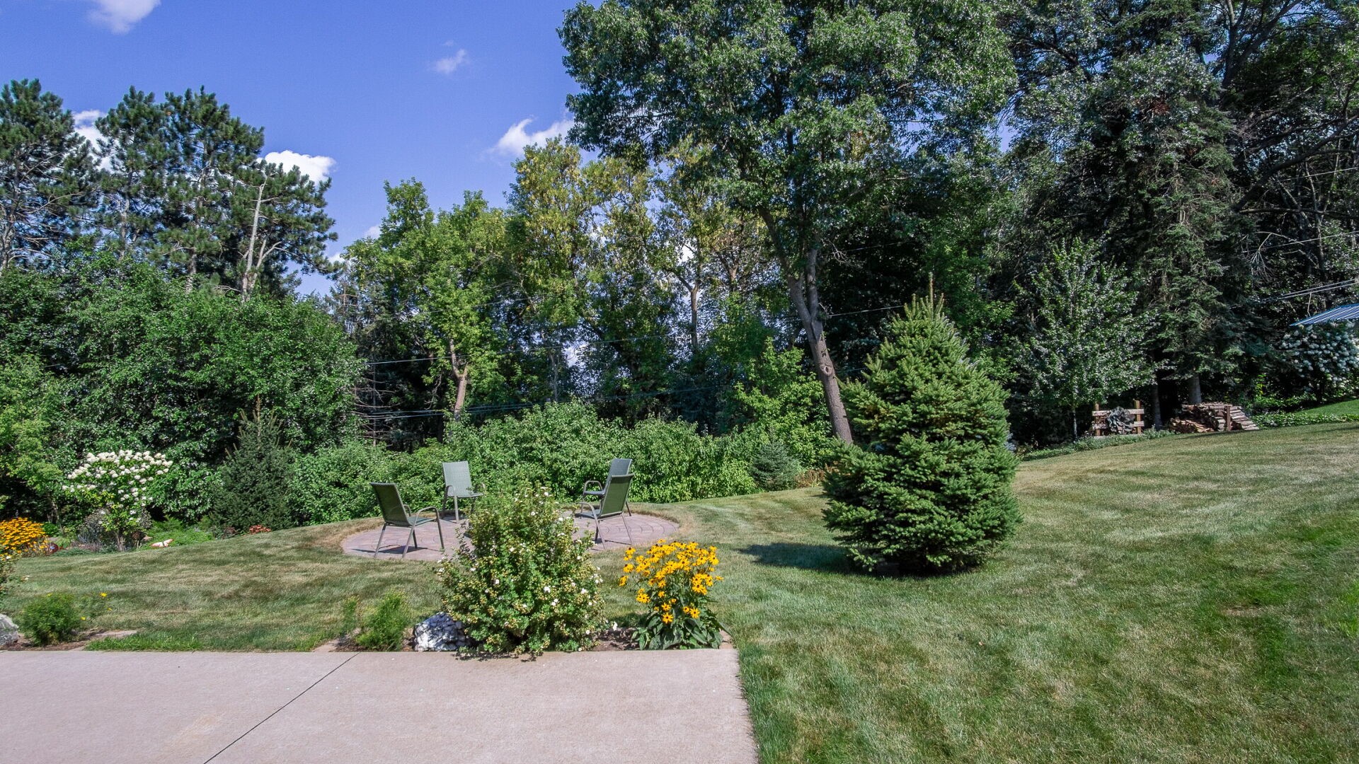 2229 Orchard Place Property Photo 11