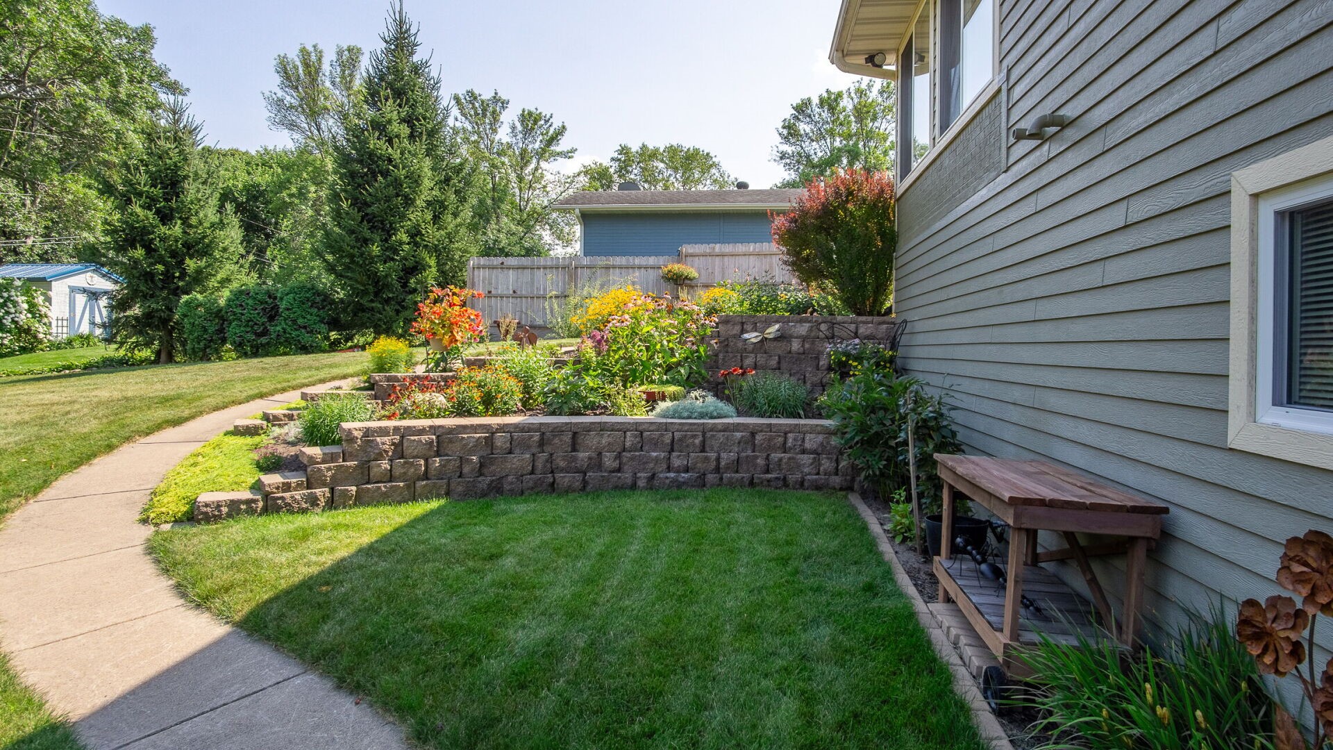 2229 Orchard Place Property Photo 12