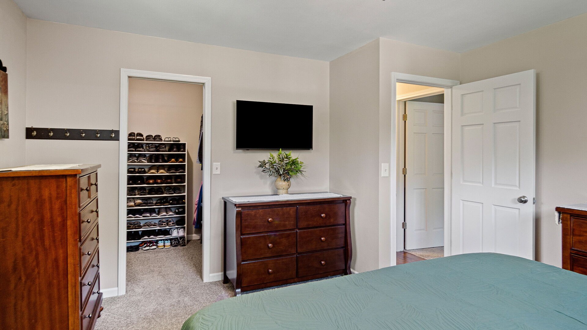 2229 Orchard Place Property Photo 29