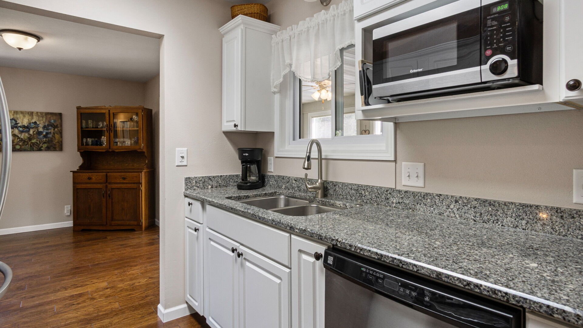 2229 Orchard Place Property Photo 37