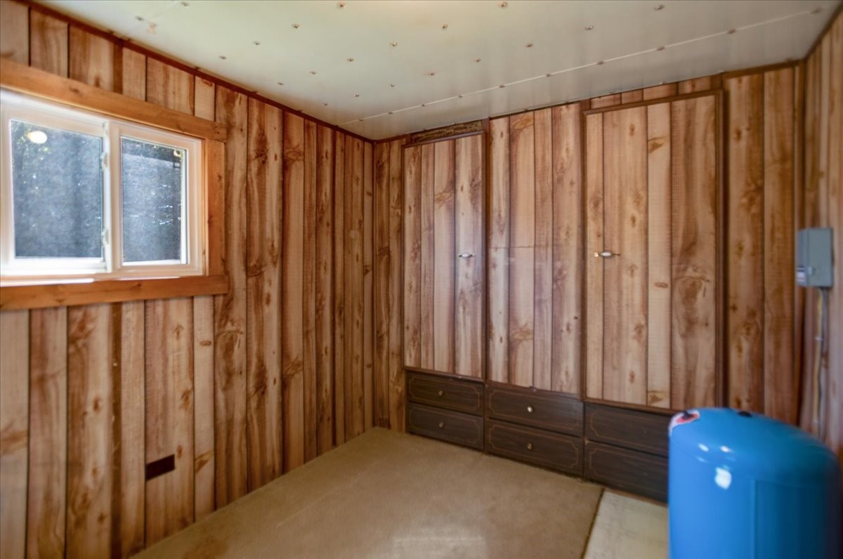 W711 Parkview Avenue Property Photo 11