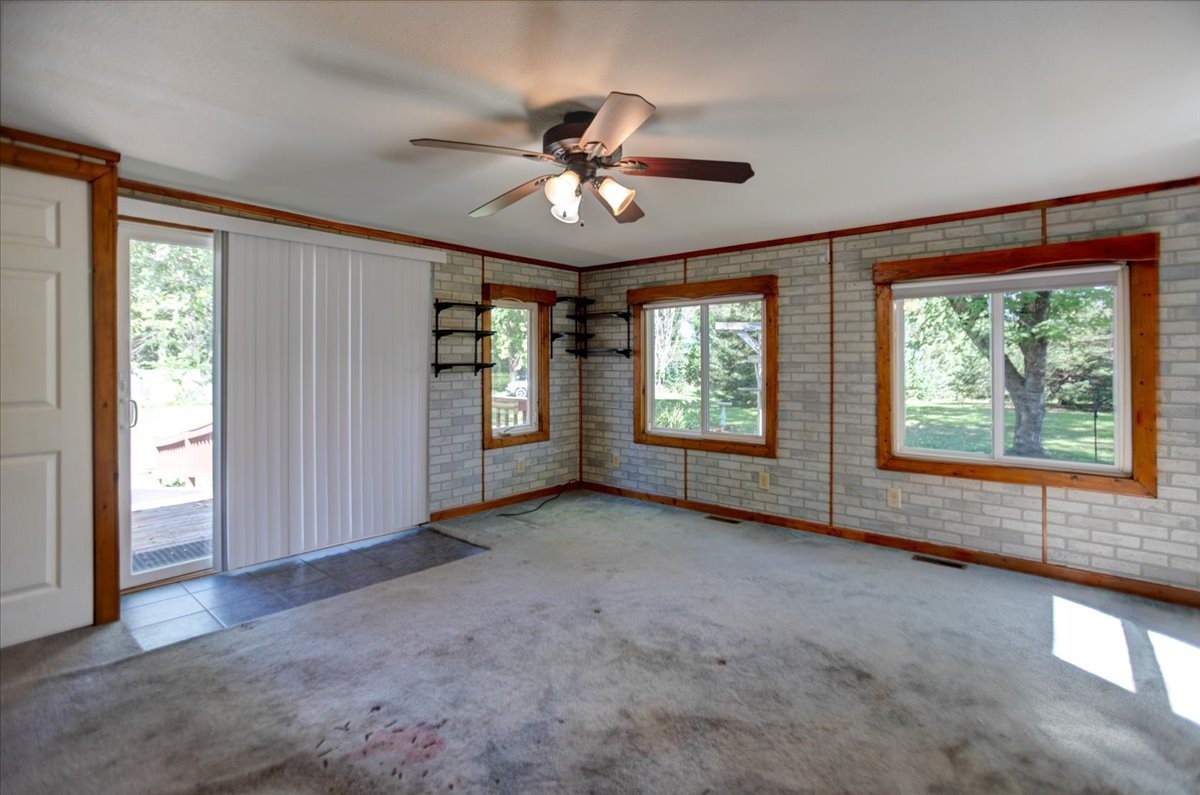 W711 Parkview Avenue Property Photo 15