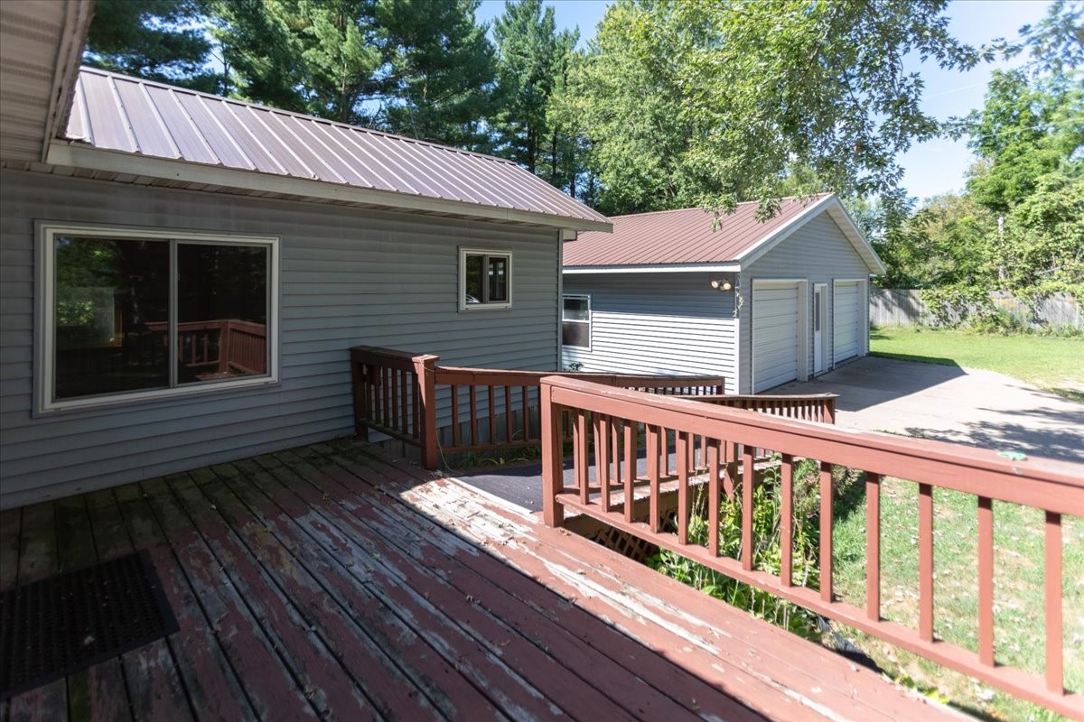 W711 Parkview Avenue Property Photo 28