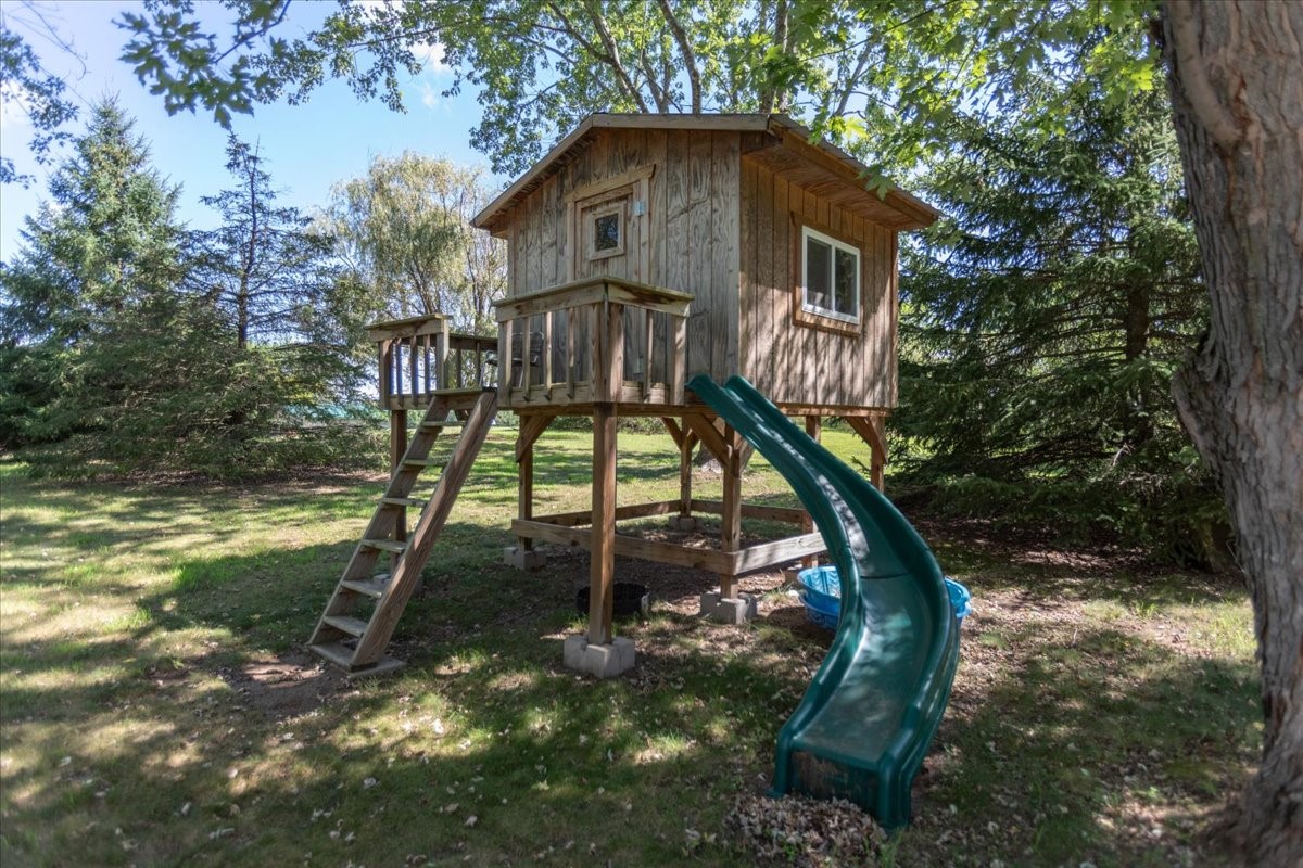 W711 Parkview Avenue Property Photo 38