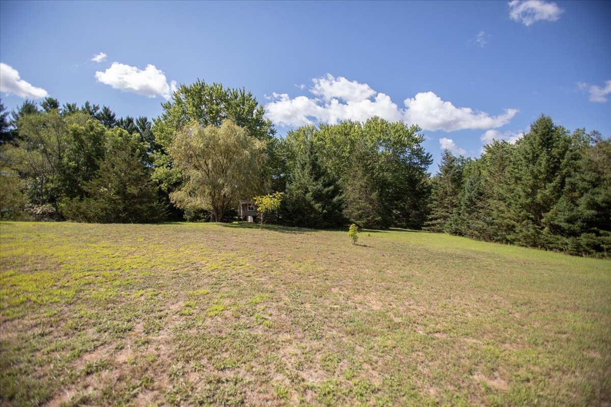 W711 Parkview Avenue Property Photo 42