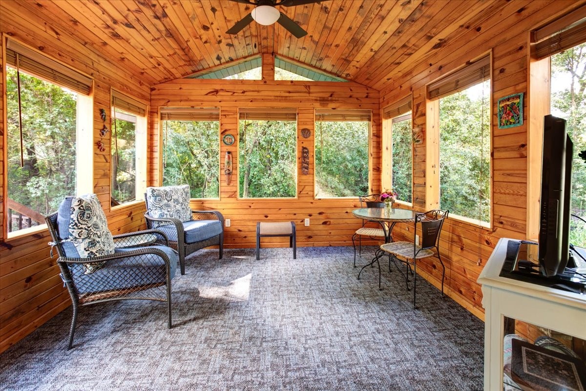 1604418 Property Photo 11
