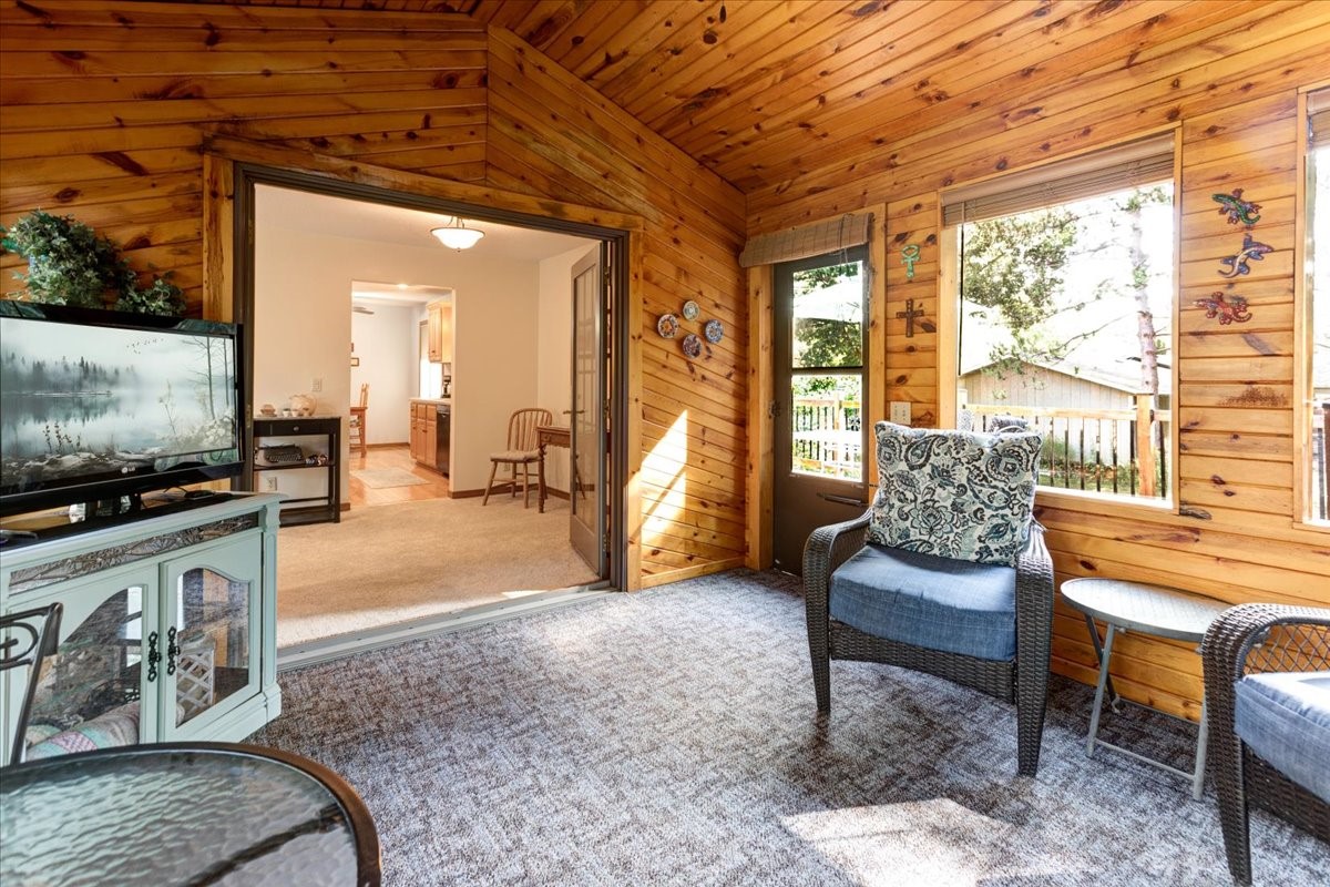 1604418 Property Photo 12