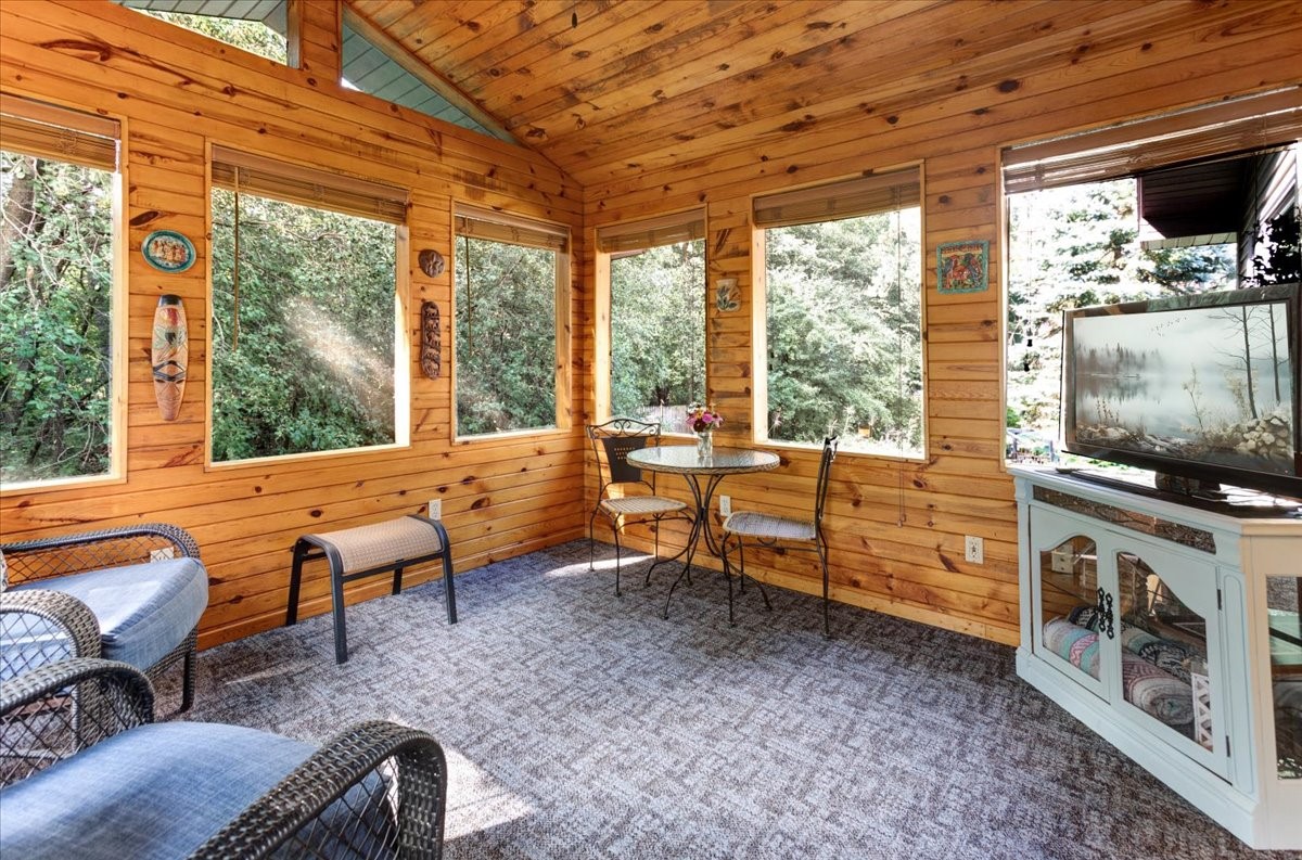 1604418 Property Photo 13