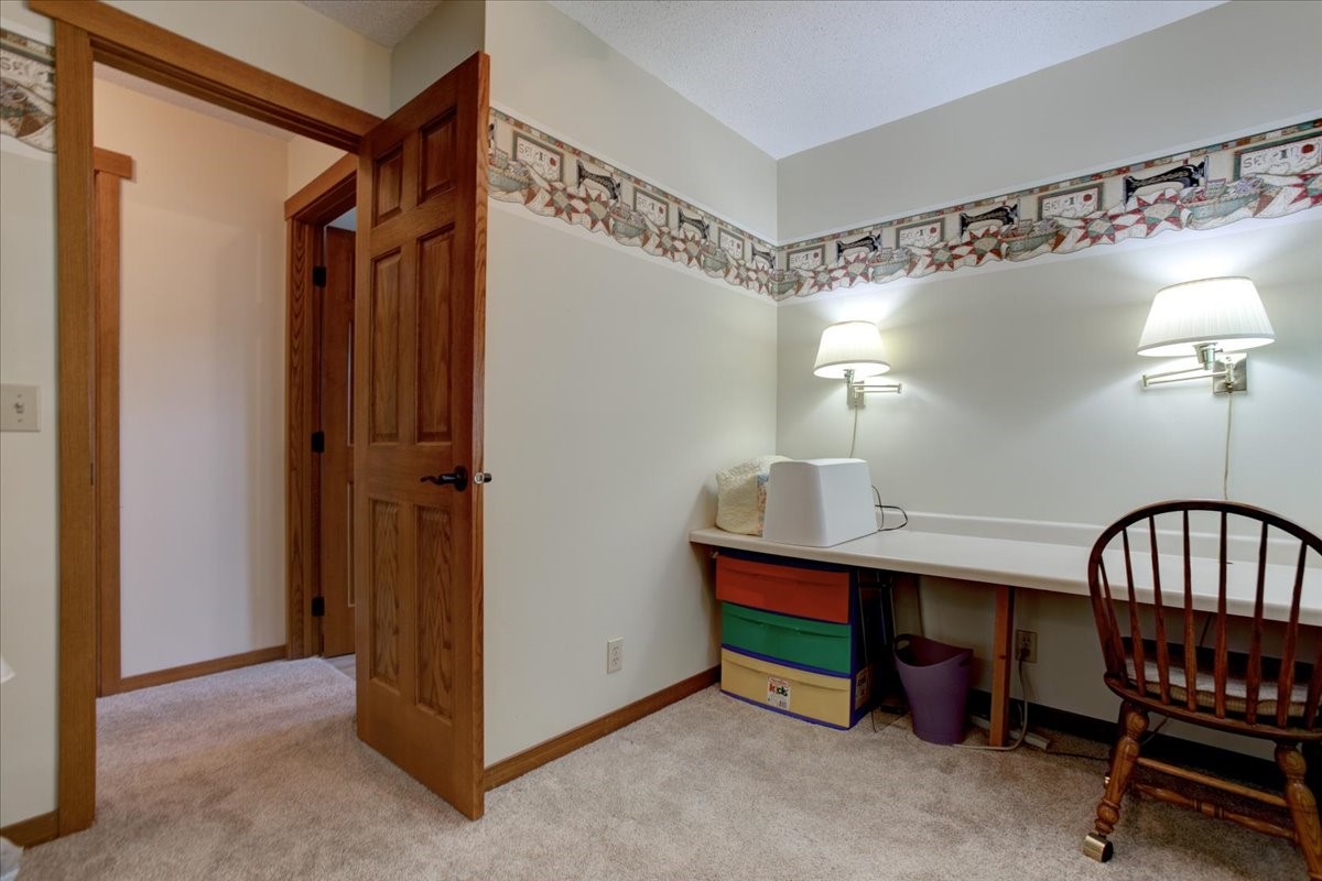 1604418 Property Photo 25