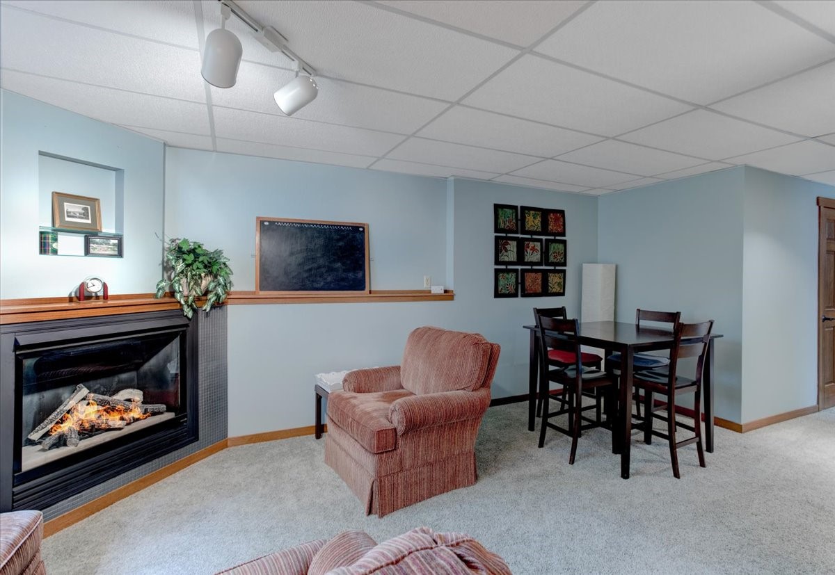 1604418 Property Photo 32