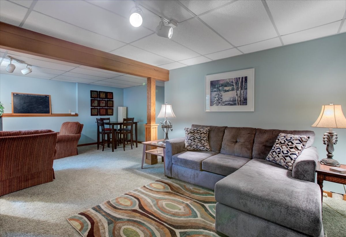 1604418 Property Photo 34