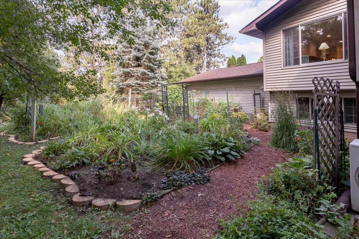 1604418 Property Photo 53