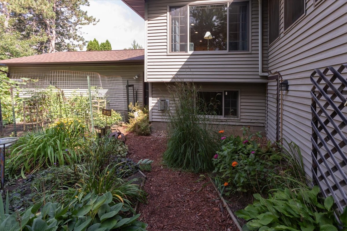 1604418 Property Photo 54