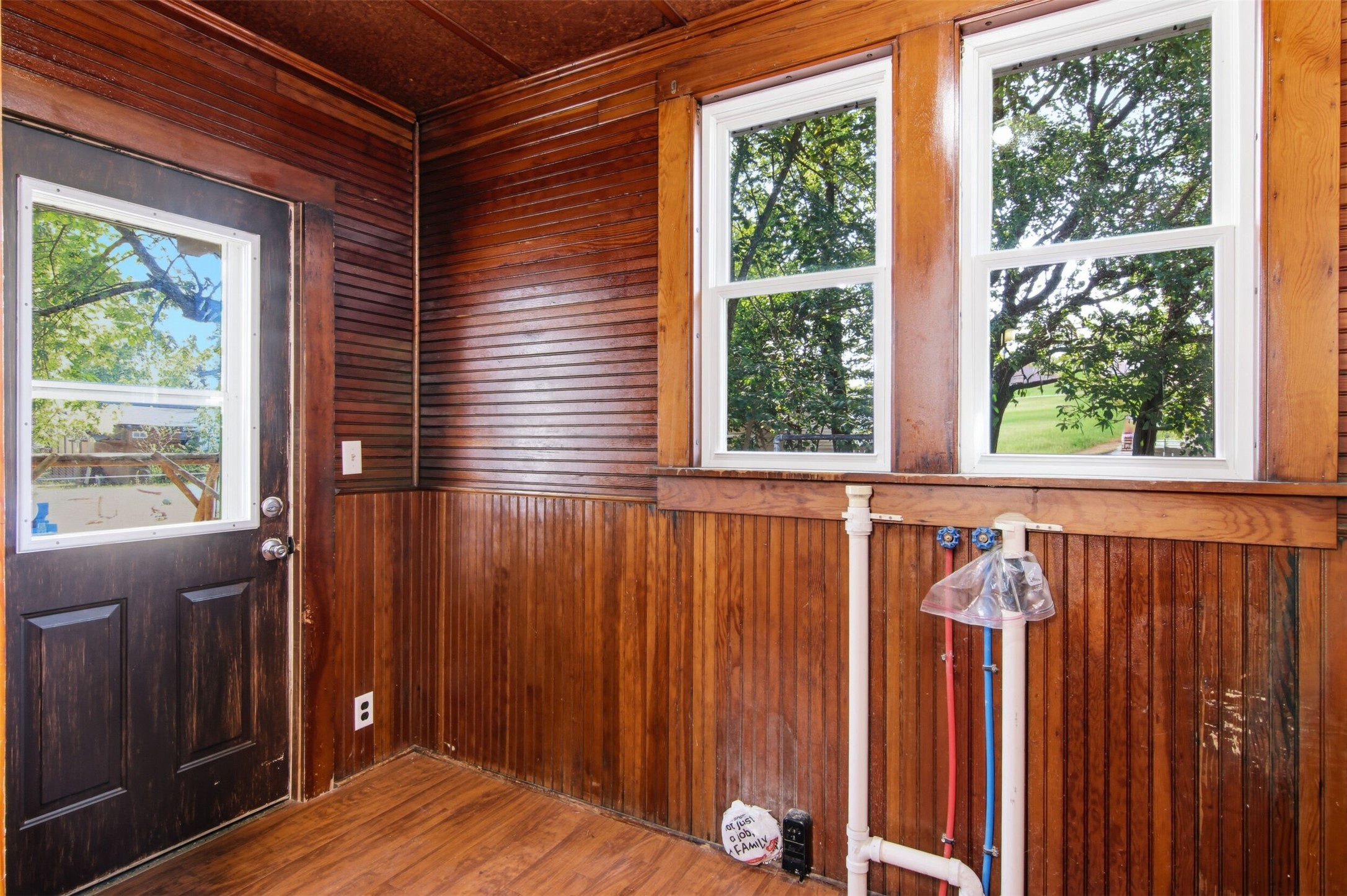 618 Erin Street Property Photo 16